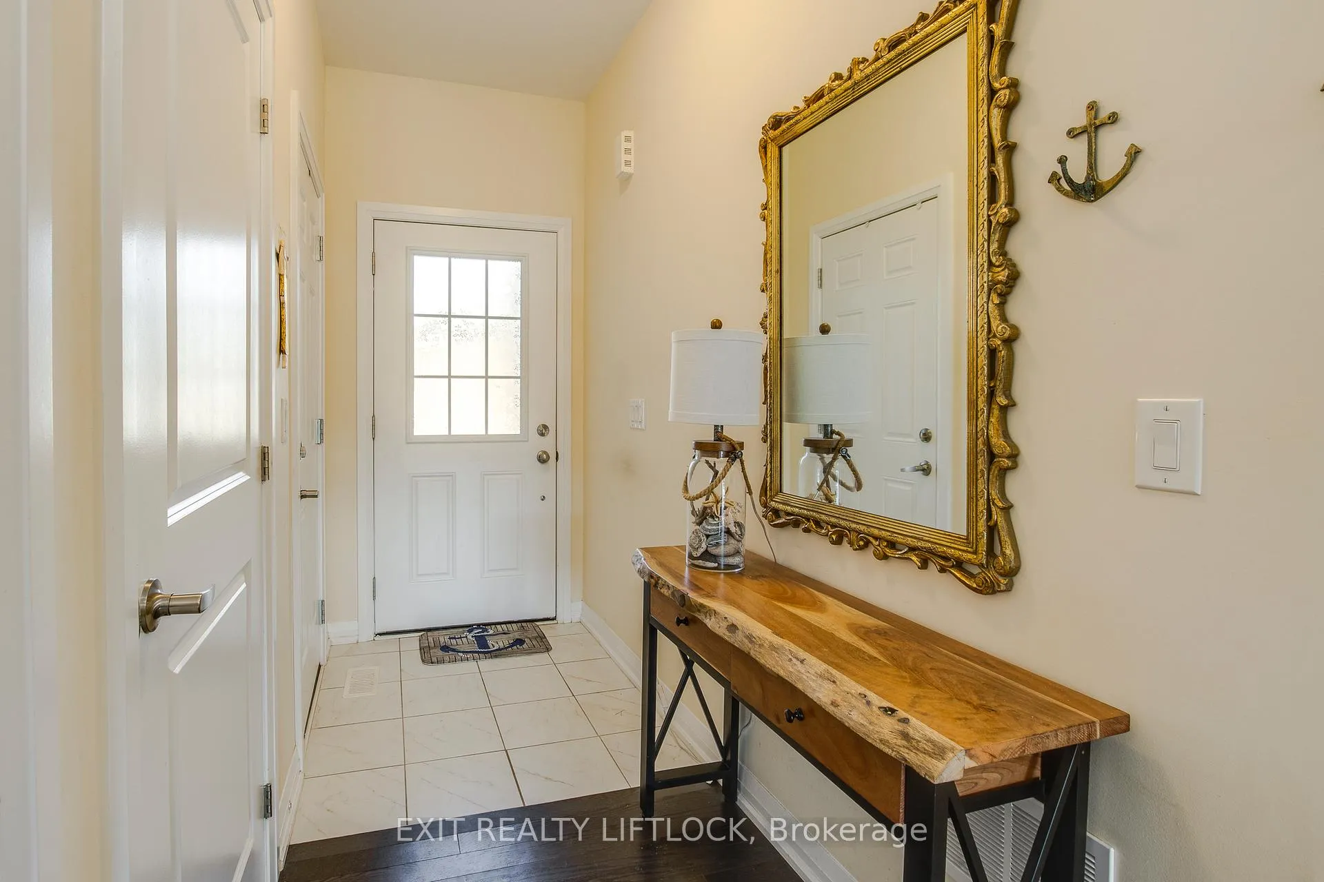 Photo 3 of 8 Beausoleil Drive, Penetanguishene — HOMEH