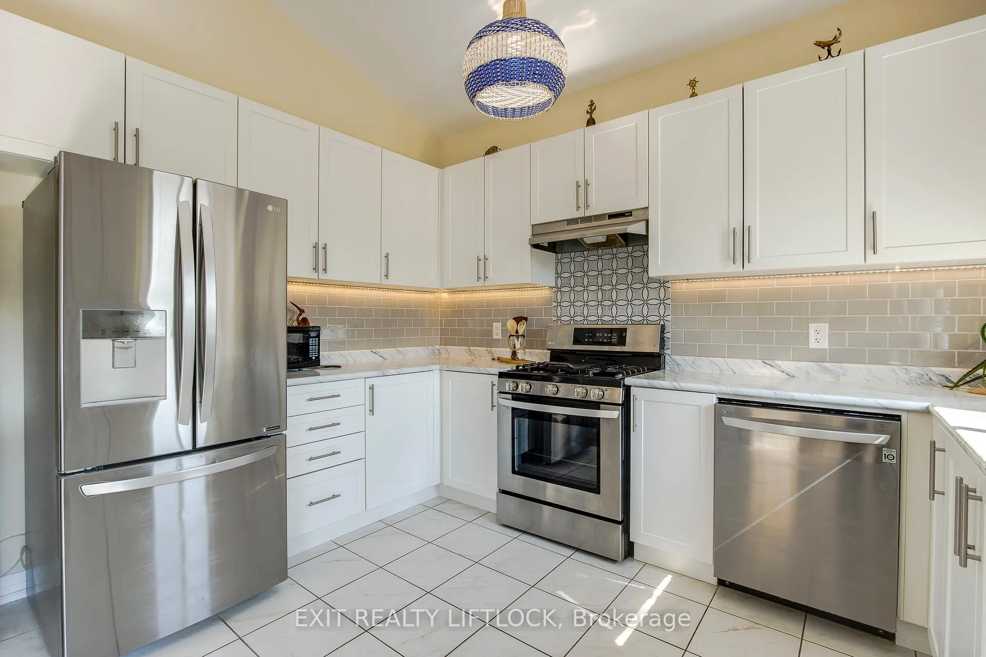Photo 9 of 8 Beausoleil Drive, Penetanguishene — HOMEH