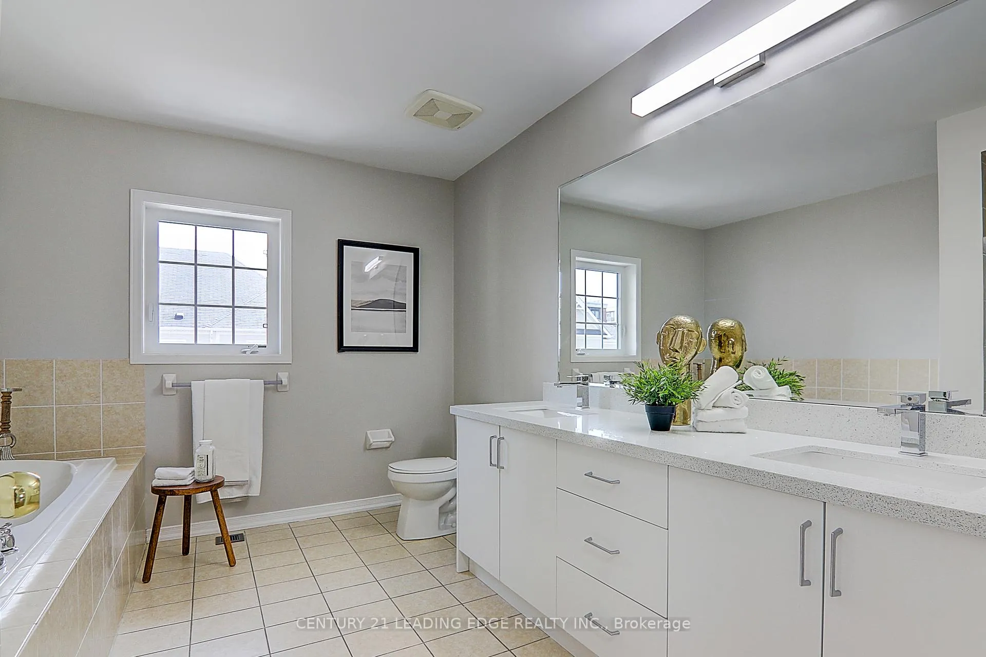 Photo 32 of 73 Eastern Skies Way, Markham, Wismer — HOMEH