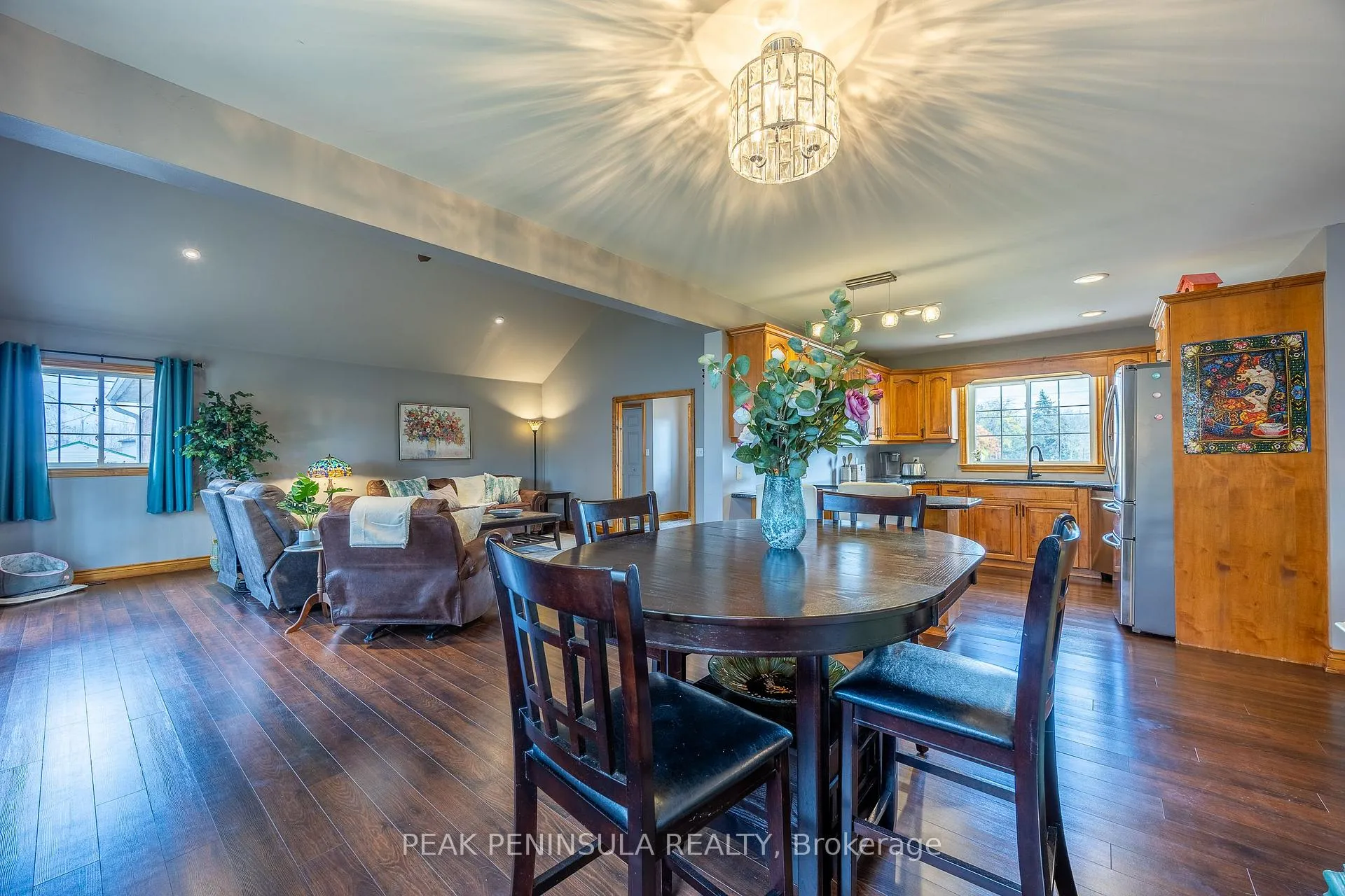 Photo 2 of 16 Chestnut Street, Norfolk, Port Rowan — HOMEH