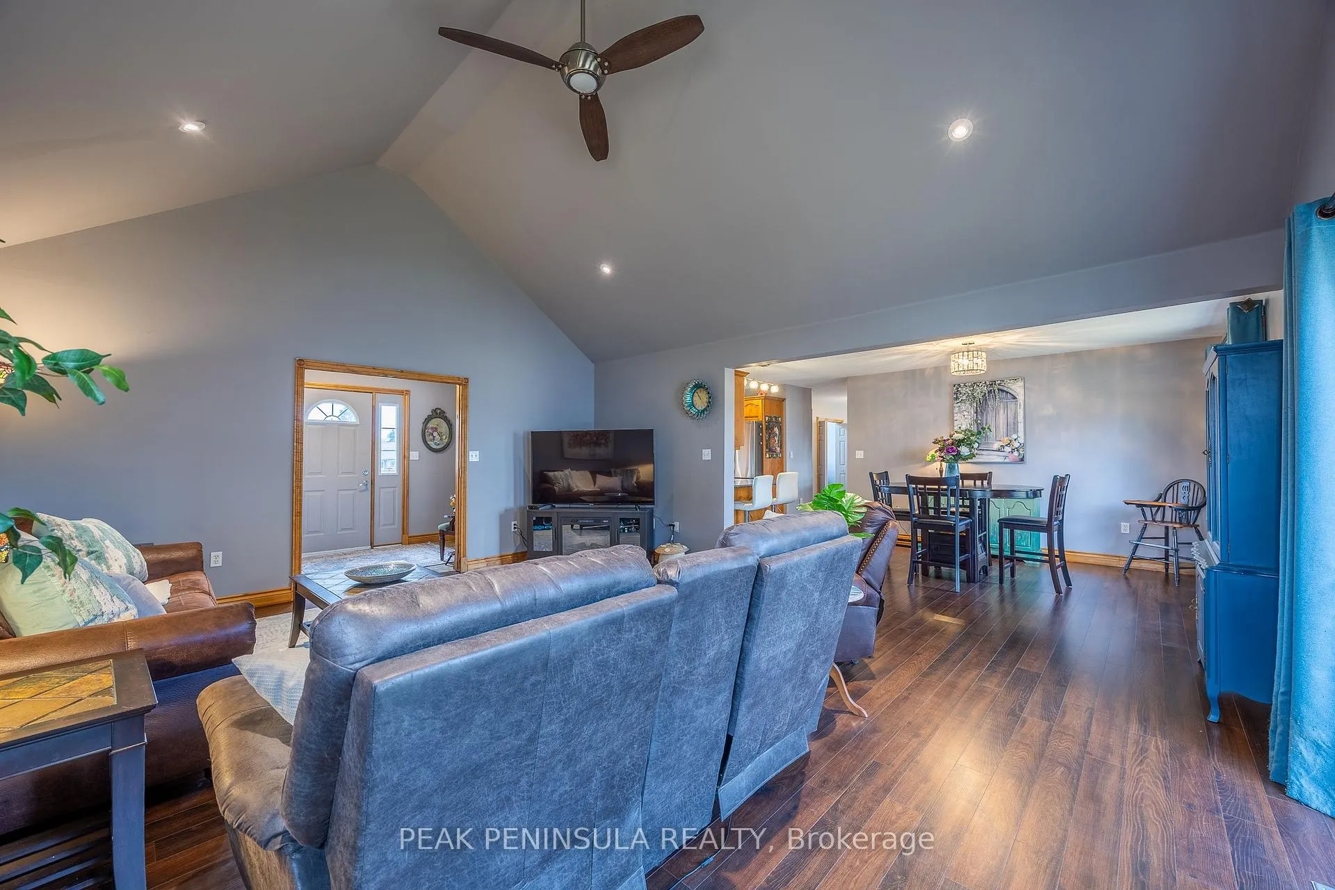 Photo 7 of 16 Chestnut Street, Norfolk, Port Rowan — HOMEH
