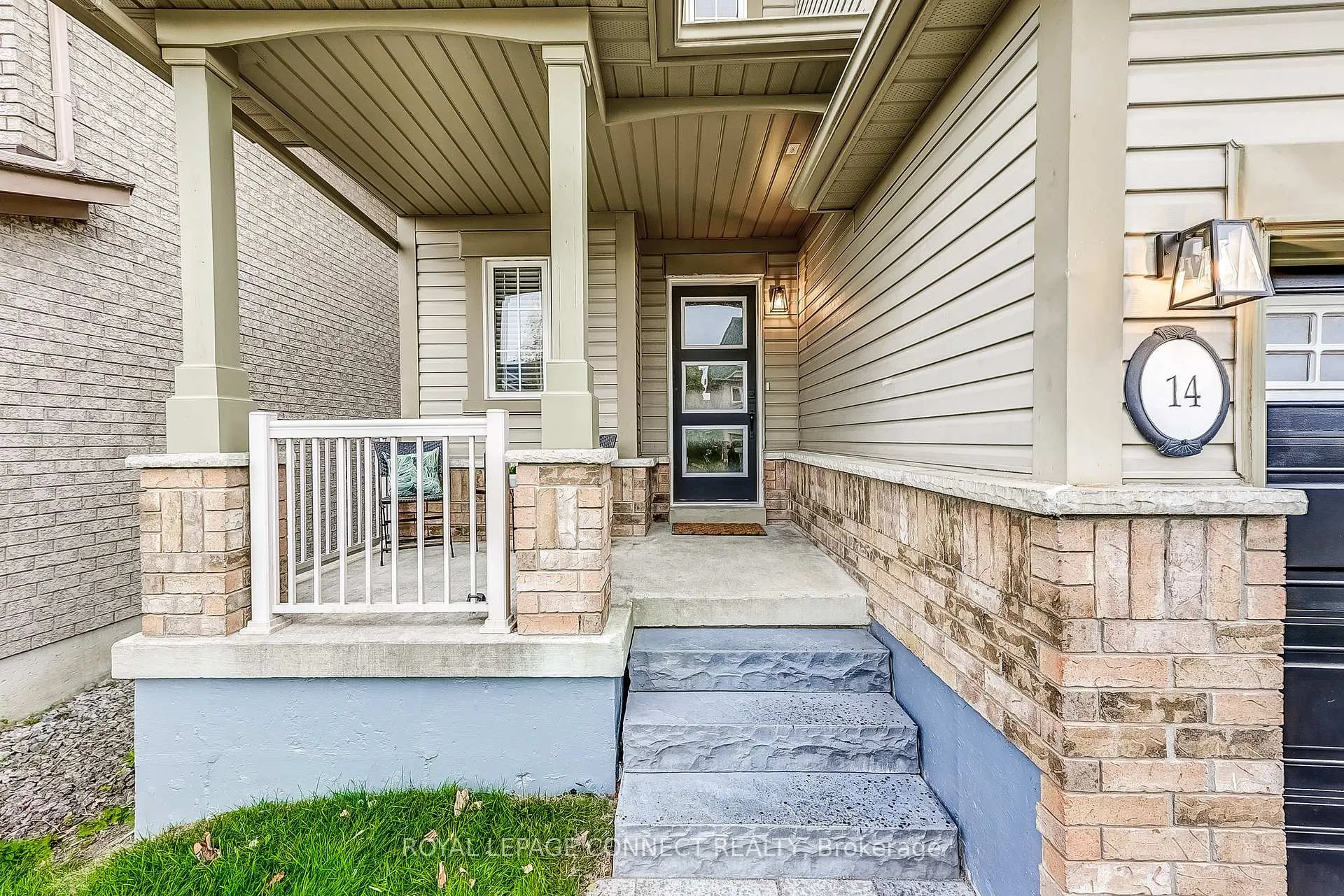 Photo 3 of 14 Candlebrook Drive, Whitby, Pringle Creek — HOMEH