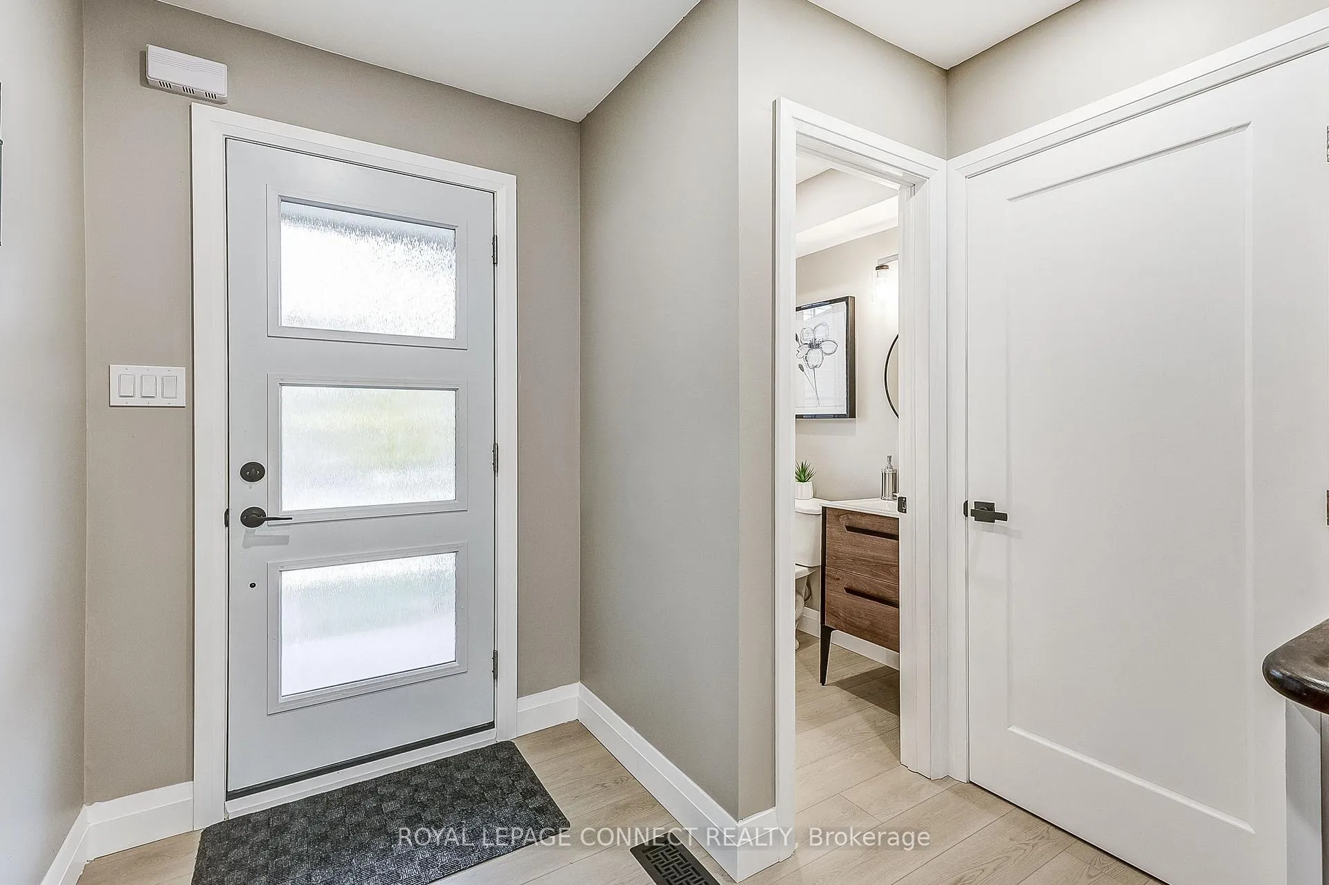 Photo 5 of 14 Candlebrook Drive, Whitby, Pringle Creek — HOMEH