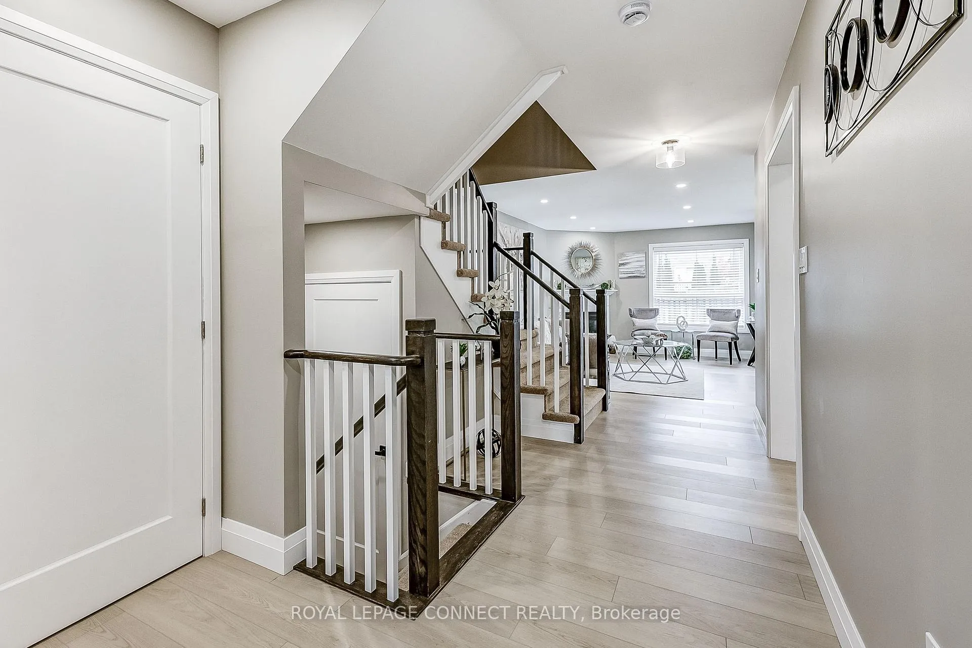 Photo 6 of 14 Candlebrook Drive, Whitby, Pringle Creek — HOMEH