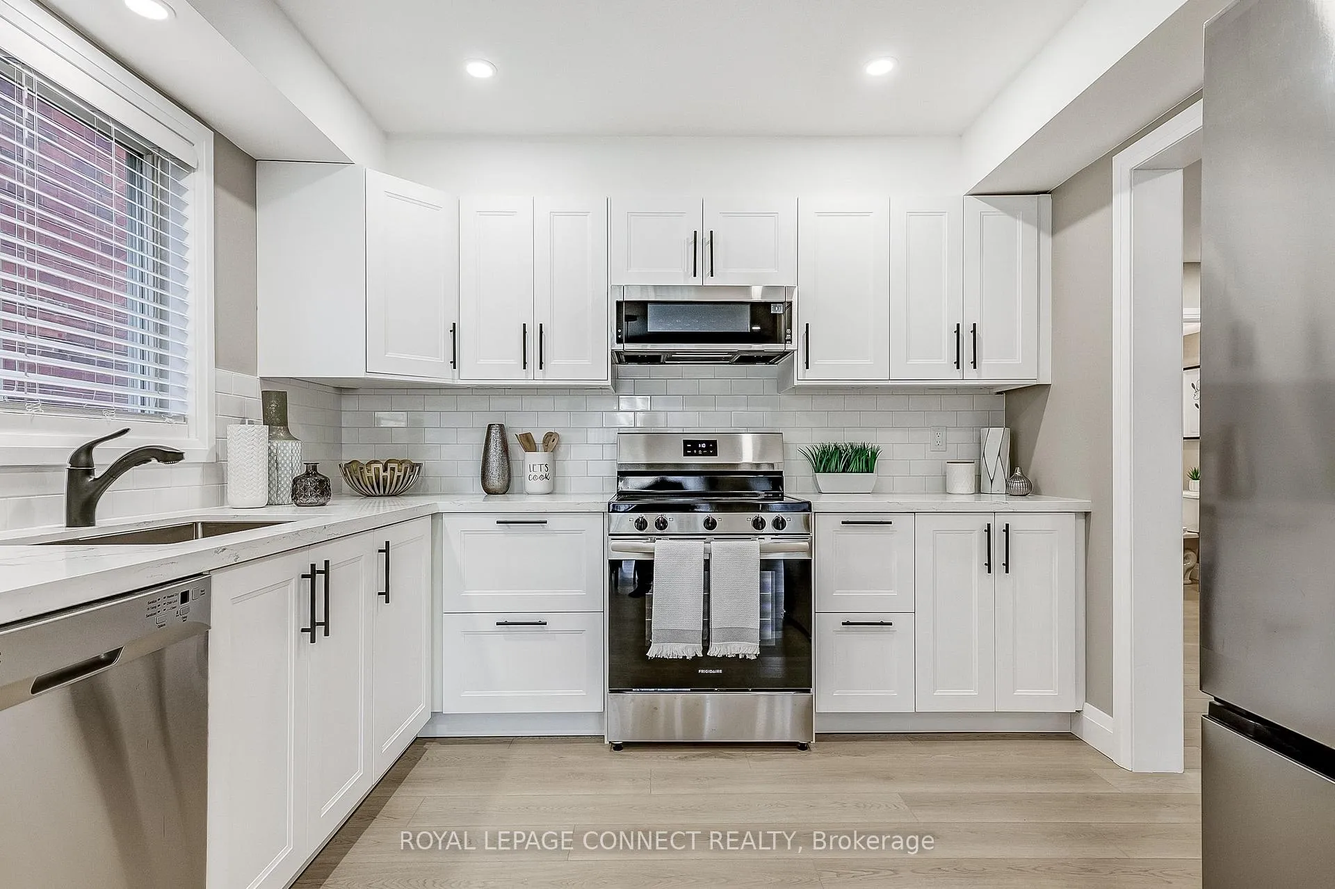 Photo 15 of 14 Candlebrook Drive, Whitby, Pringle Creek — HOMEH