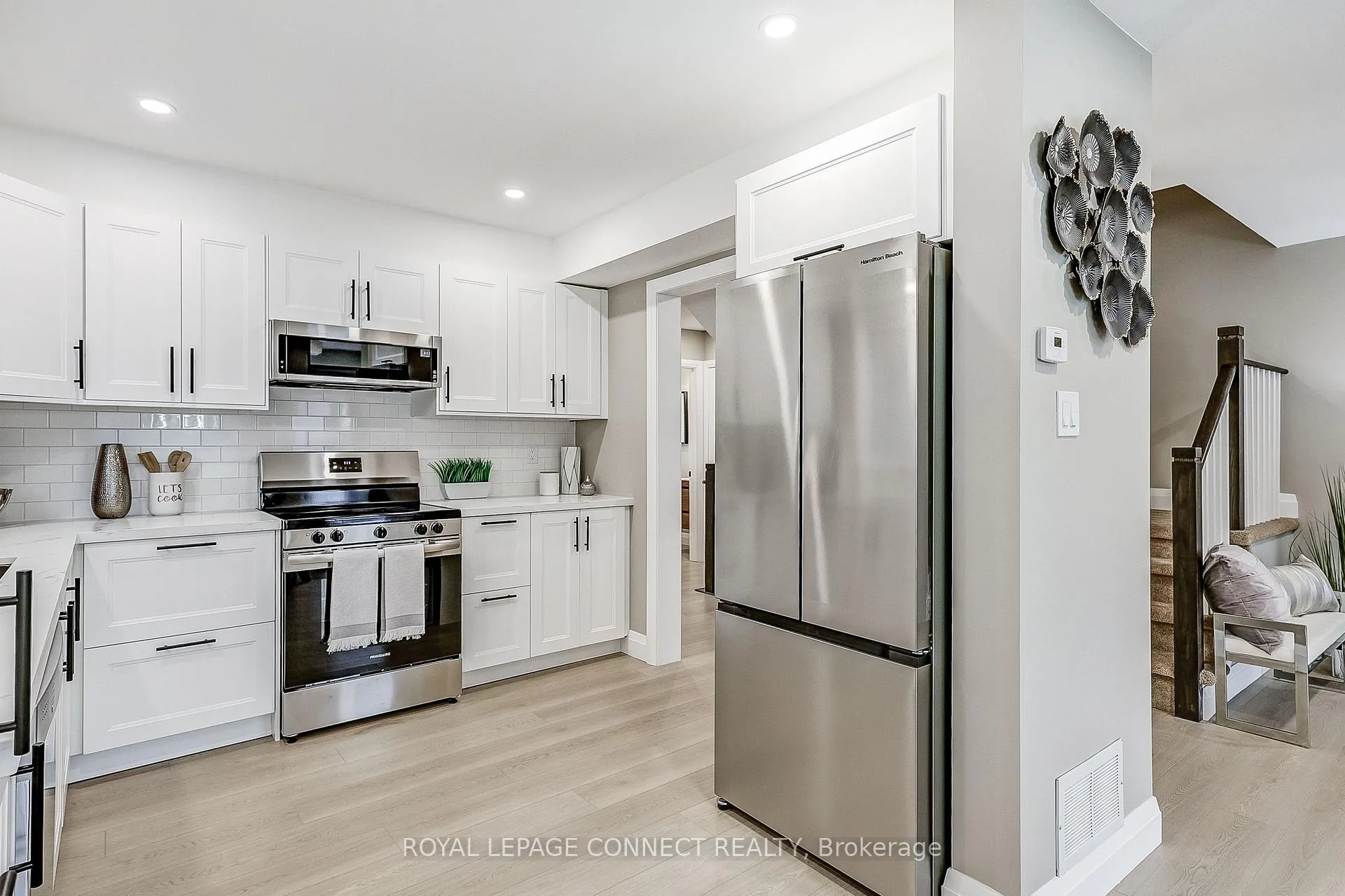 Photo 16 of 14 Candlebrook Drive, Whitby, Pringle Creek — HOMEH