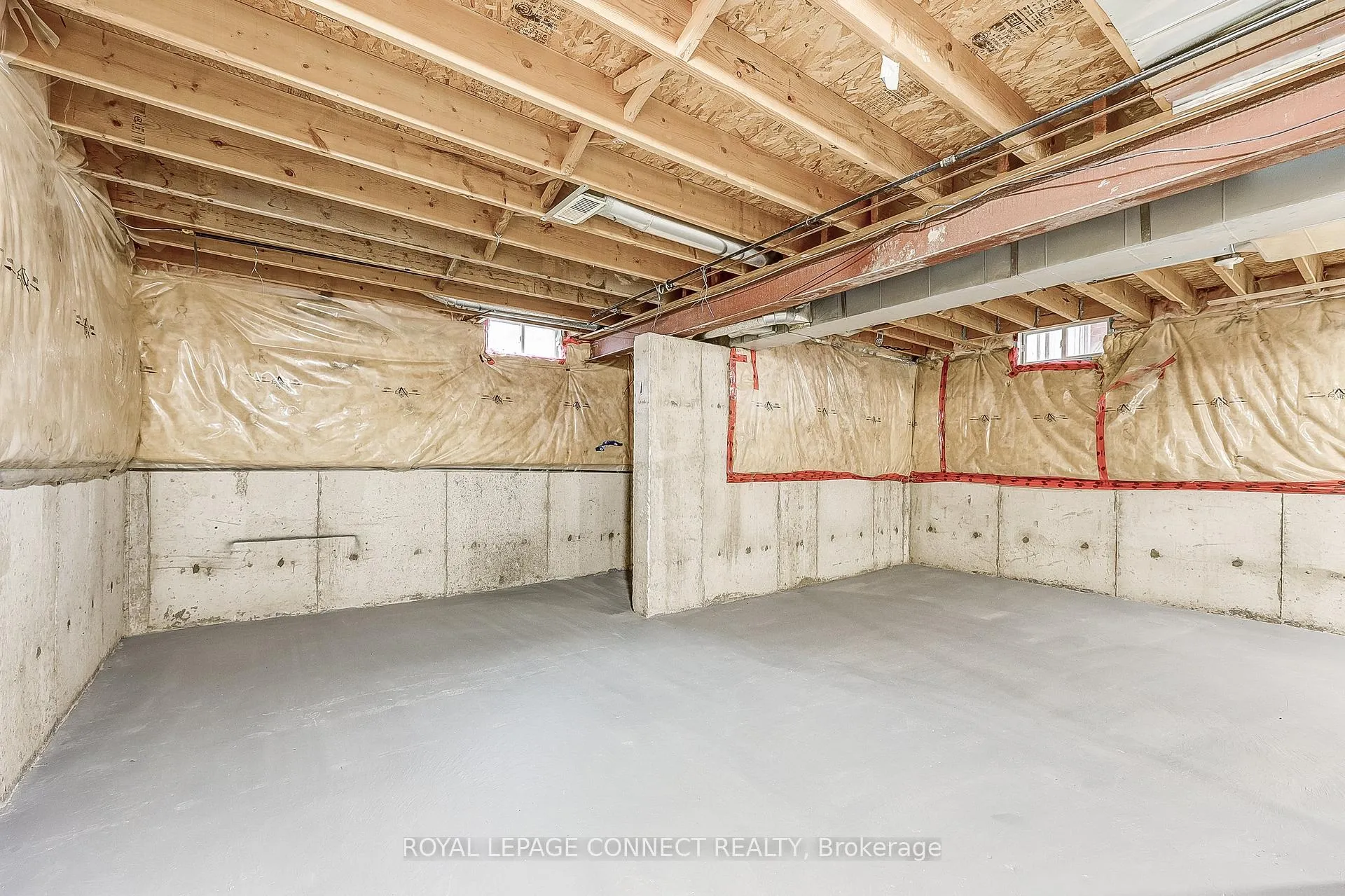 Photo 31 of 14 Candlebrook Drive, Whitby, Pringle Creek — HOMEH