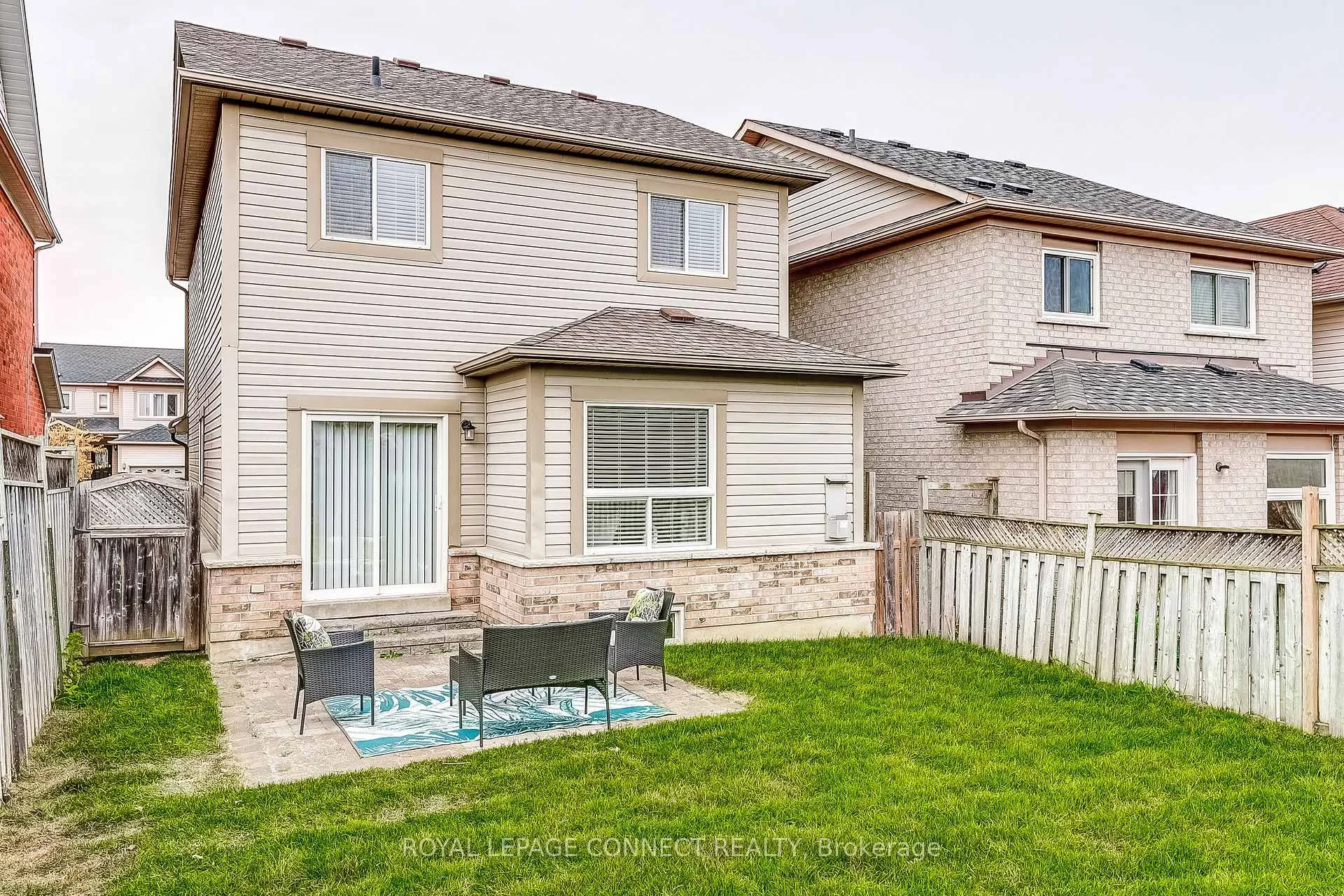 Photo 37 of 14 Candlebrook Drive, Whitby, Pringle Creek — HOMEH
