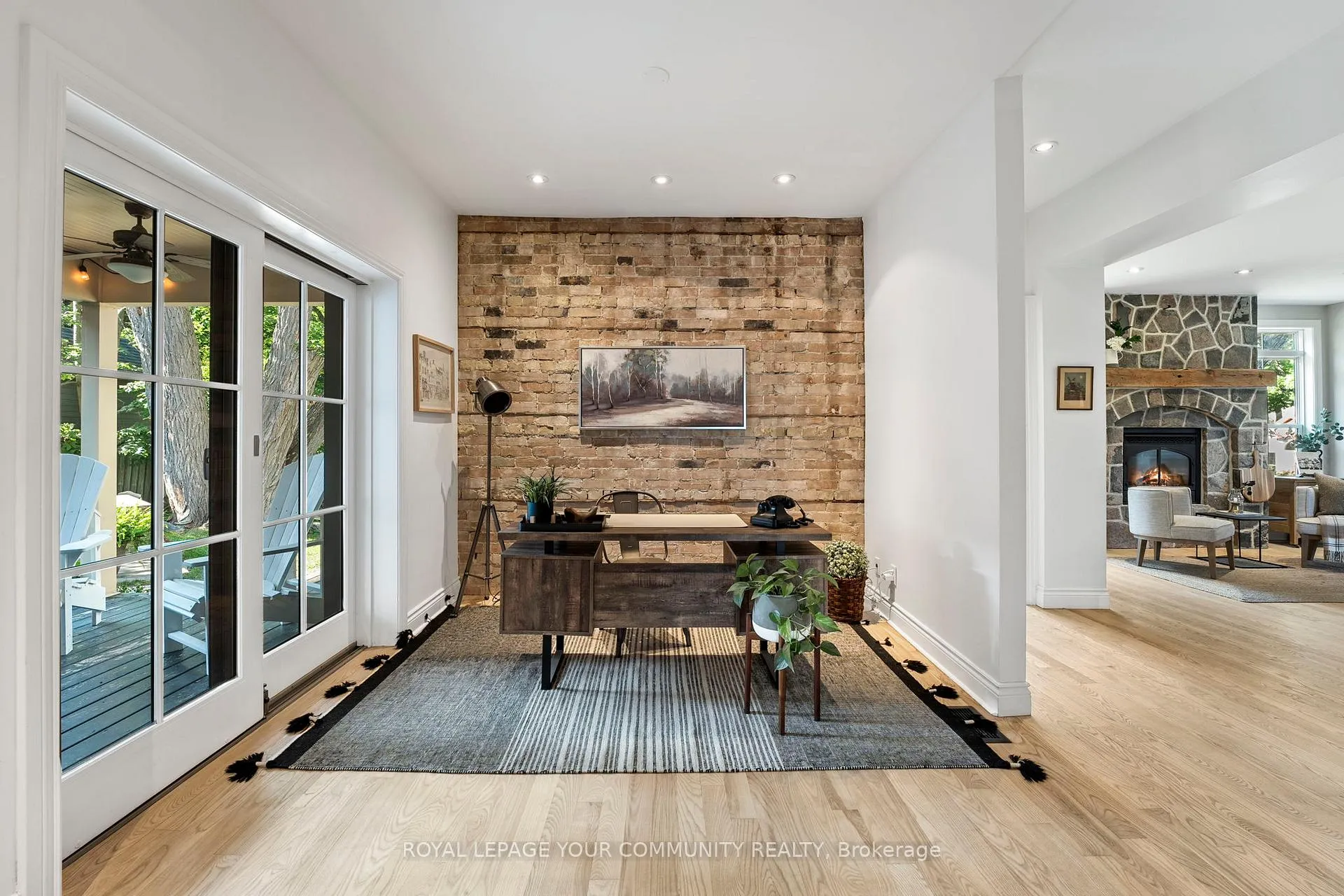 Photo 10 of 169 King Street W, Uxbridge — HOMEH