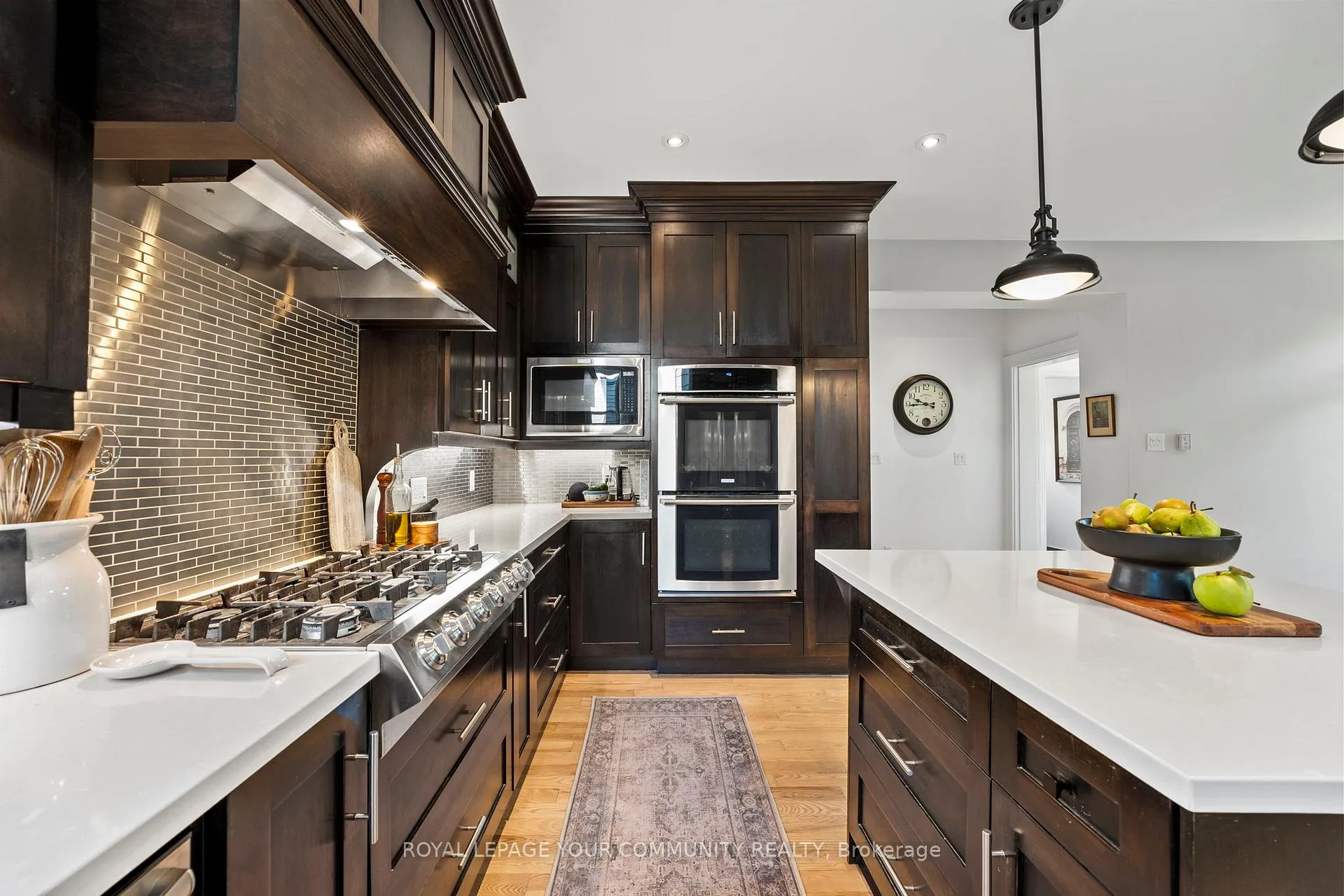 Photo 13 of 169 King Street W, Uxbridge — HOMEH