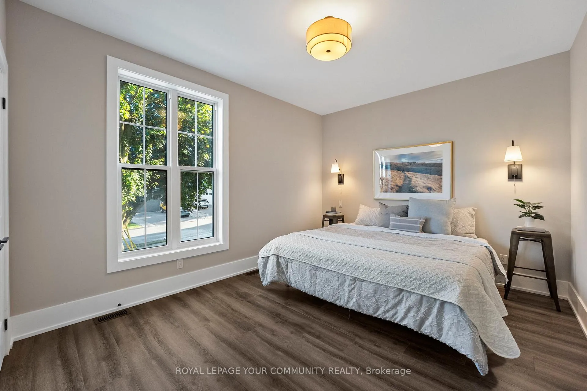 Photo 35 of 169 King Street W, Uxbridge — HOMEH