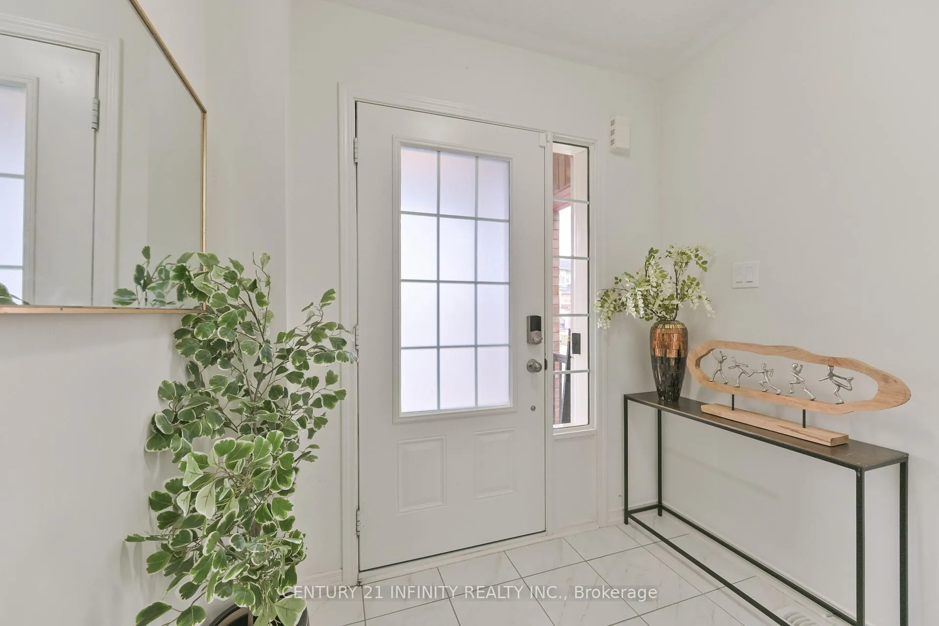 Photo 4 of 165 Hyperion Court, Oshawa, Windfields — HOMEH