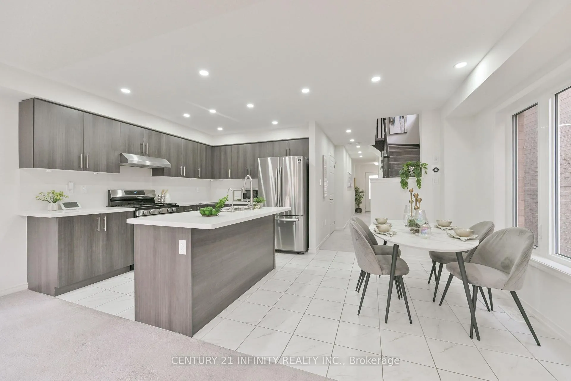 Photo 8 of 165 Hyperion Court, Oshawa, Windfields — HOMEH