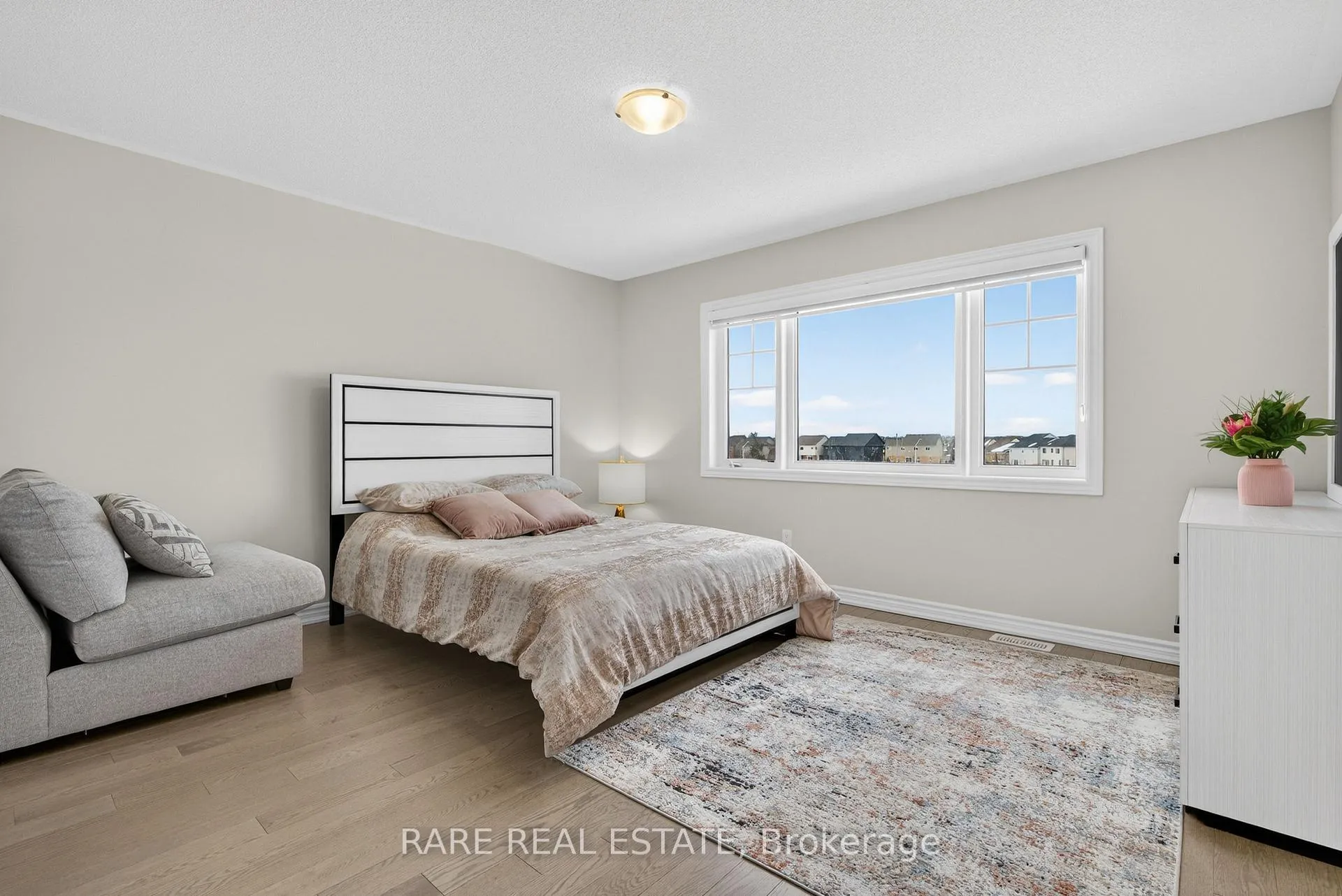 Photo 32 of 25 Rochester Drive, Barrie, Rural Barrie Southeast — HOMEH