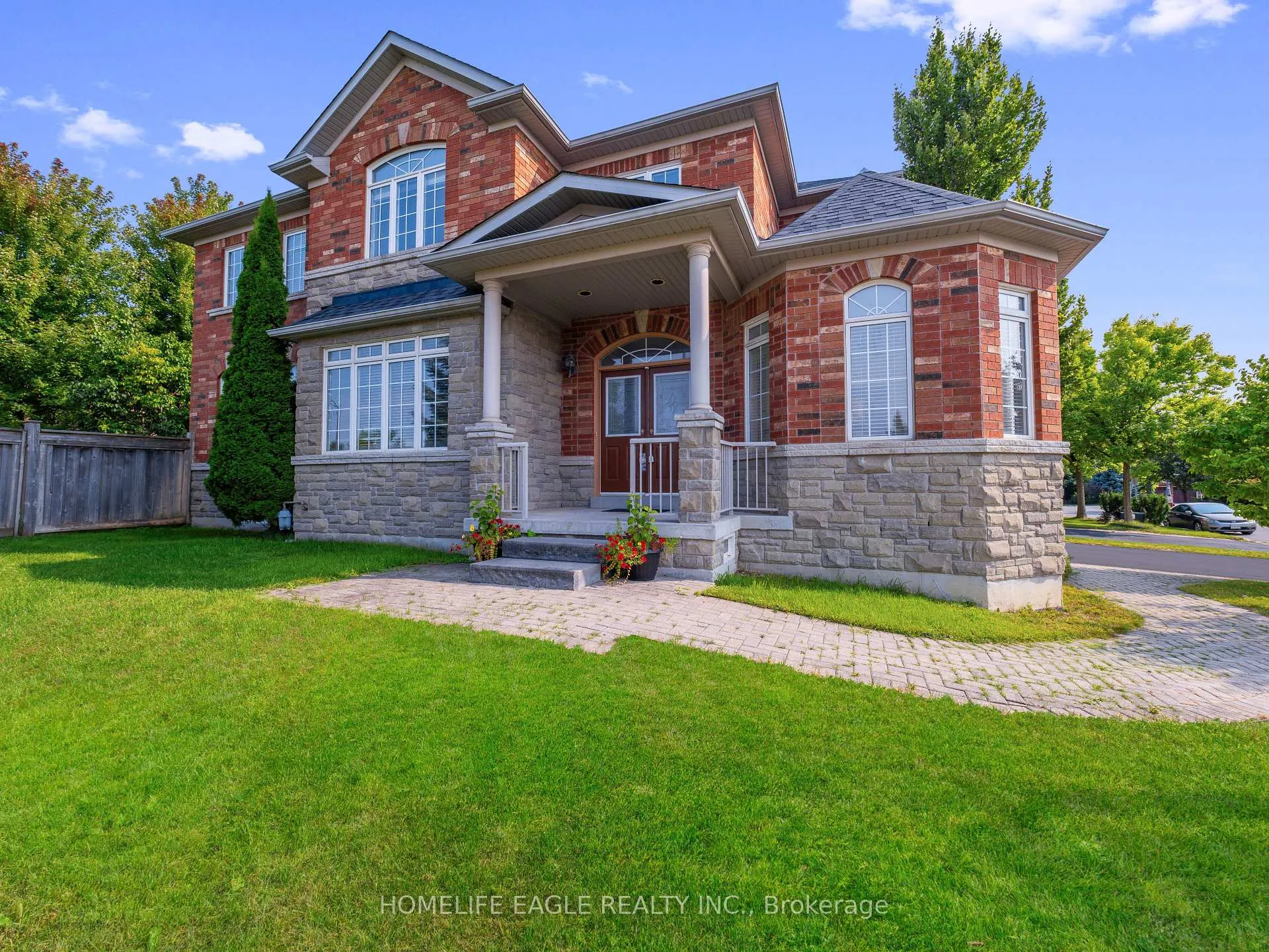 Photo 2 of 47 Hartwell Way, Aurora, Bayview Northeast — HOMEH