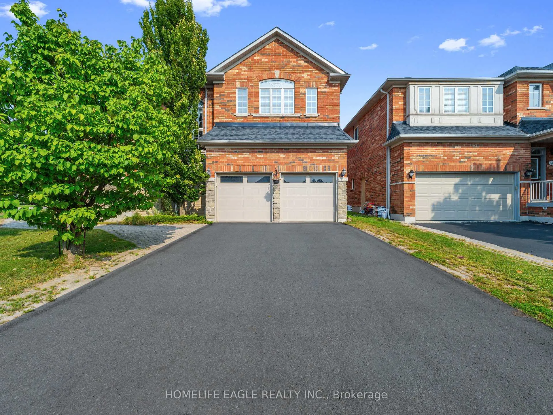Photo 3 of 47 Hartwell Way, Aurora, Bayview Northeast — HOMEH