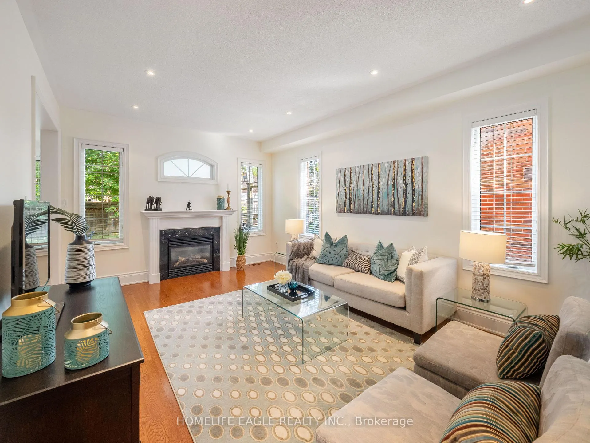 Photo 16 of 47 Hartwell Way, Aurora, Bayview Northeast — HOMEH