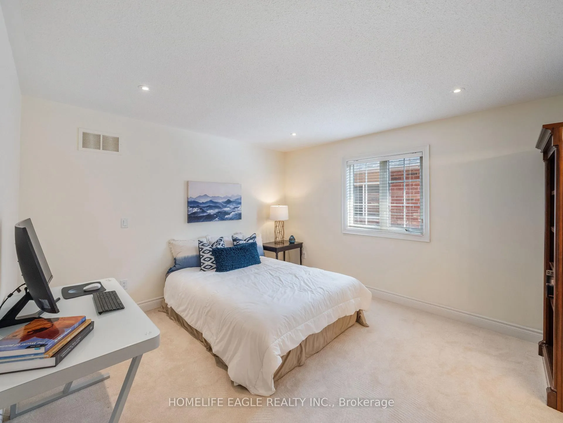 Photo 33 of 47 Hartwell Way, Aurora, Bayview Northeast — HOMEH