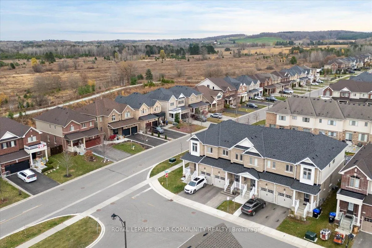 Photo 40 of 3 Clifford Crescent, New Tecumseth, Tottenham — HOMEH