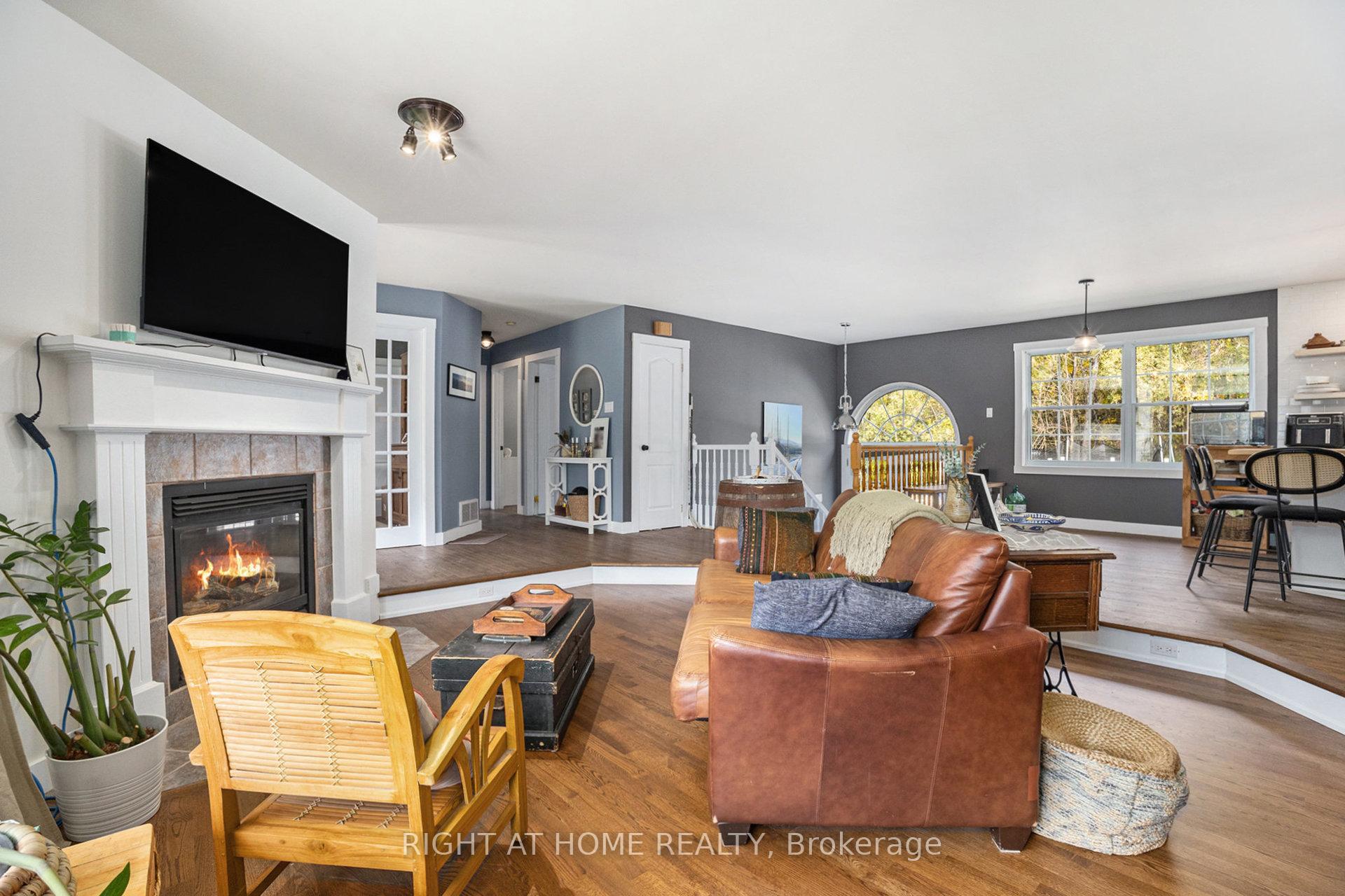 Photo 2 of 2849 Blanchfield Road, Ottawa, Osgoode Twp South of Reg Rd 6 — HOMEH