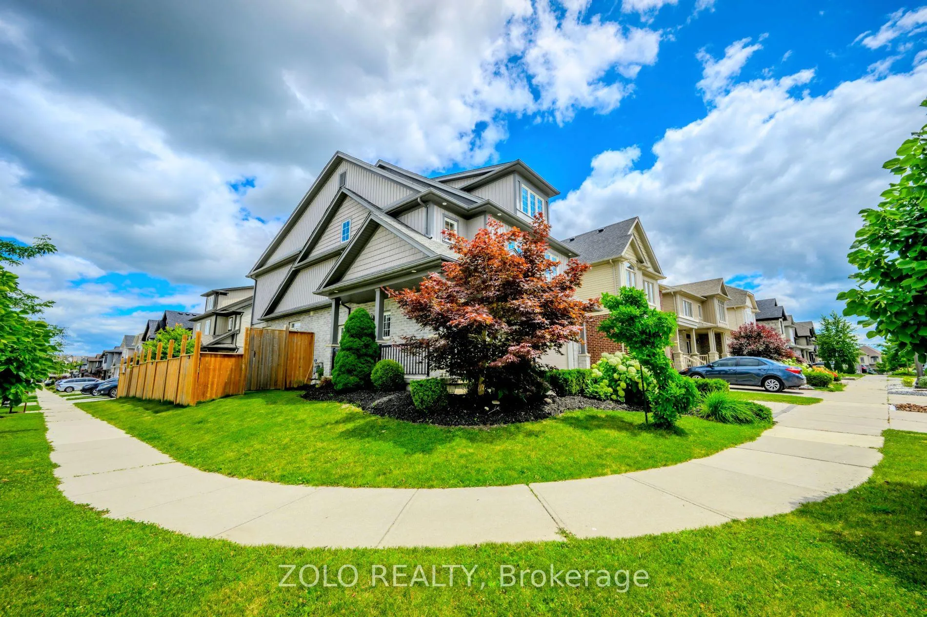 Photo 2 of 291 Moorlands Crescent, Kitchener — HOMEH