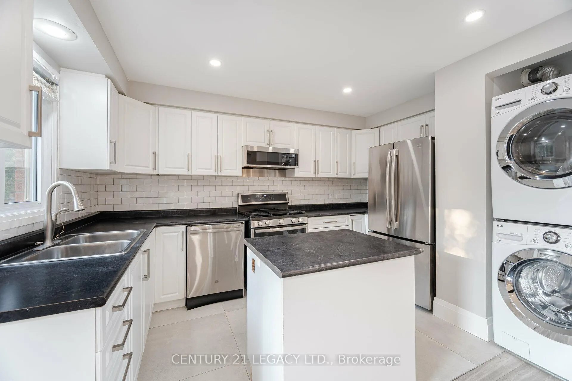Photo 6 of 8 Kirkham Drive, Ajax, Central West — HOMEH