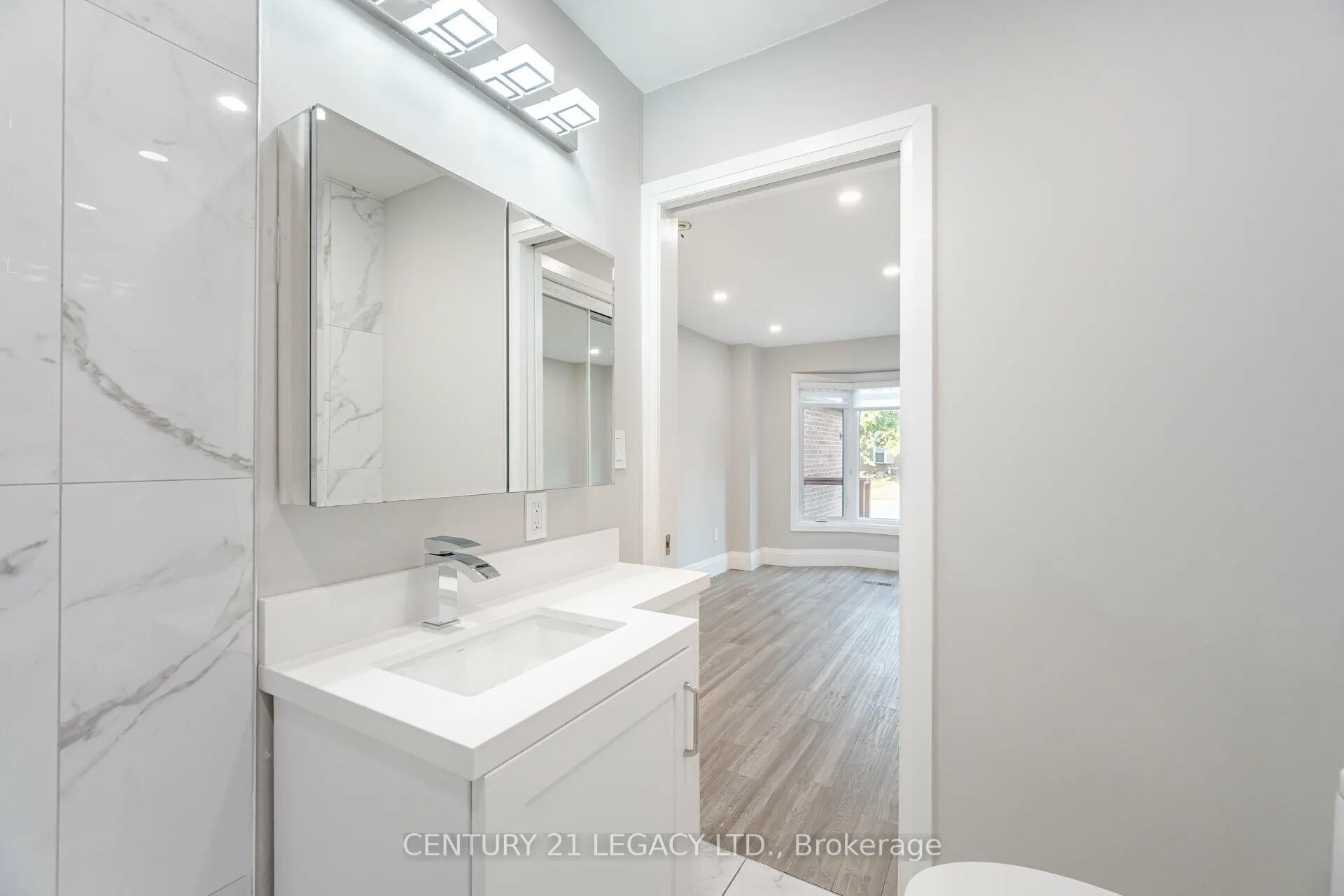 Photo 15 of 8 Kirkham Drive, Ajax, Central West — HOMEH