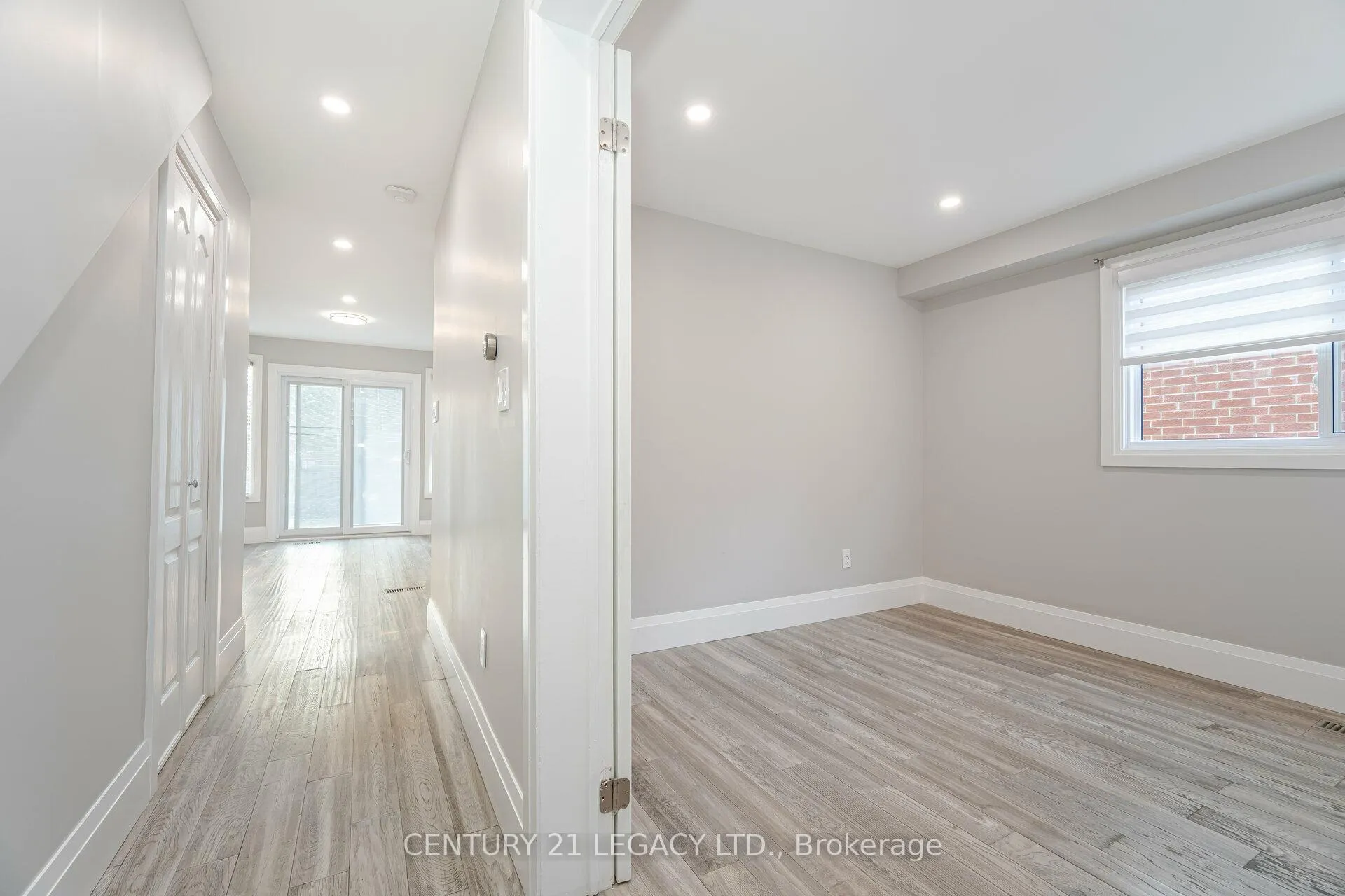 Photo 16 of 8 Kirkham Drive, Ajax, Central West — HOMEH