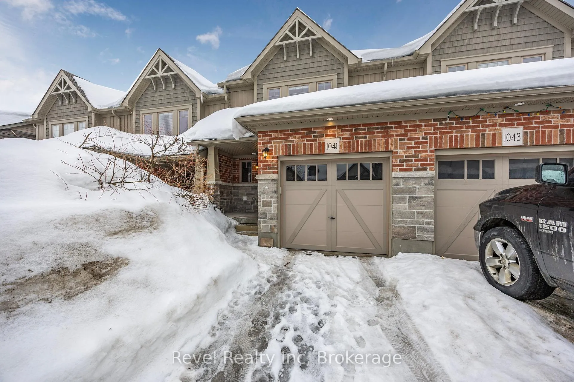 Photo 2 of 1041 Cook Drive, Midland — HOMEH