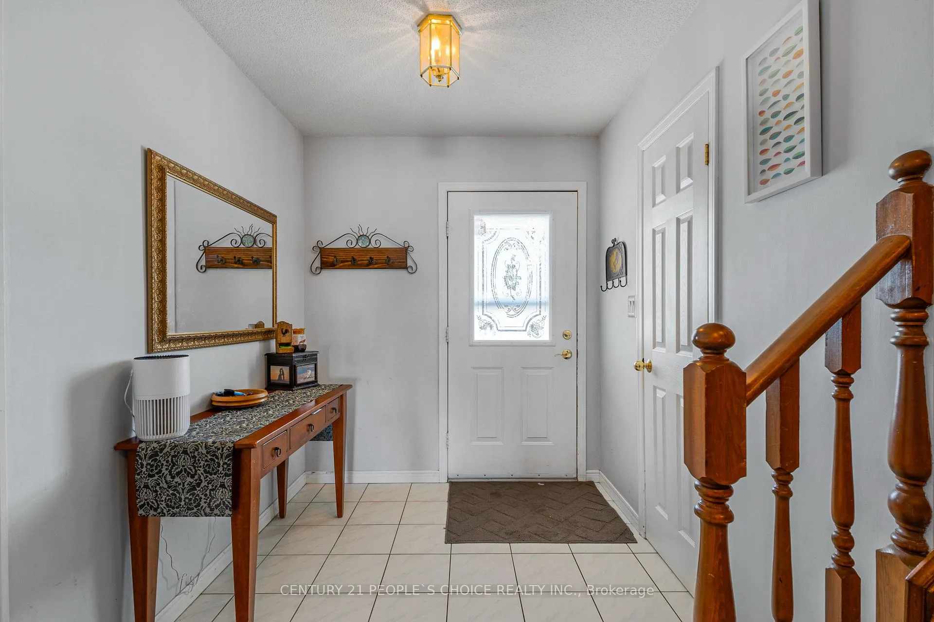 Photo 4 of 38 Culligan Crescent, Thorold, Confederation Heights — HOMEH