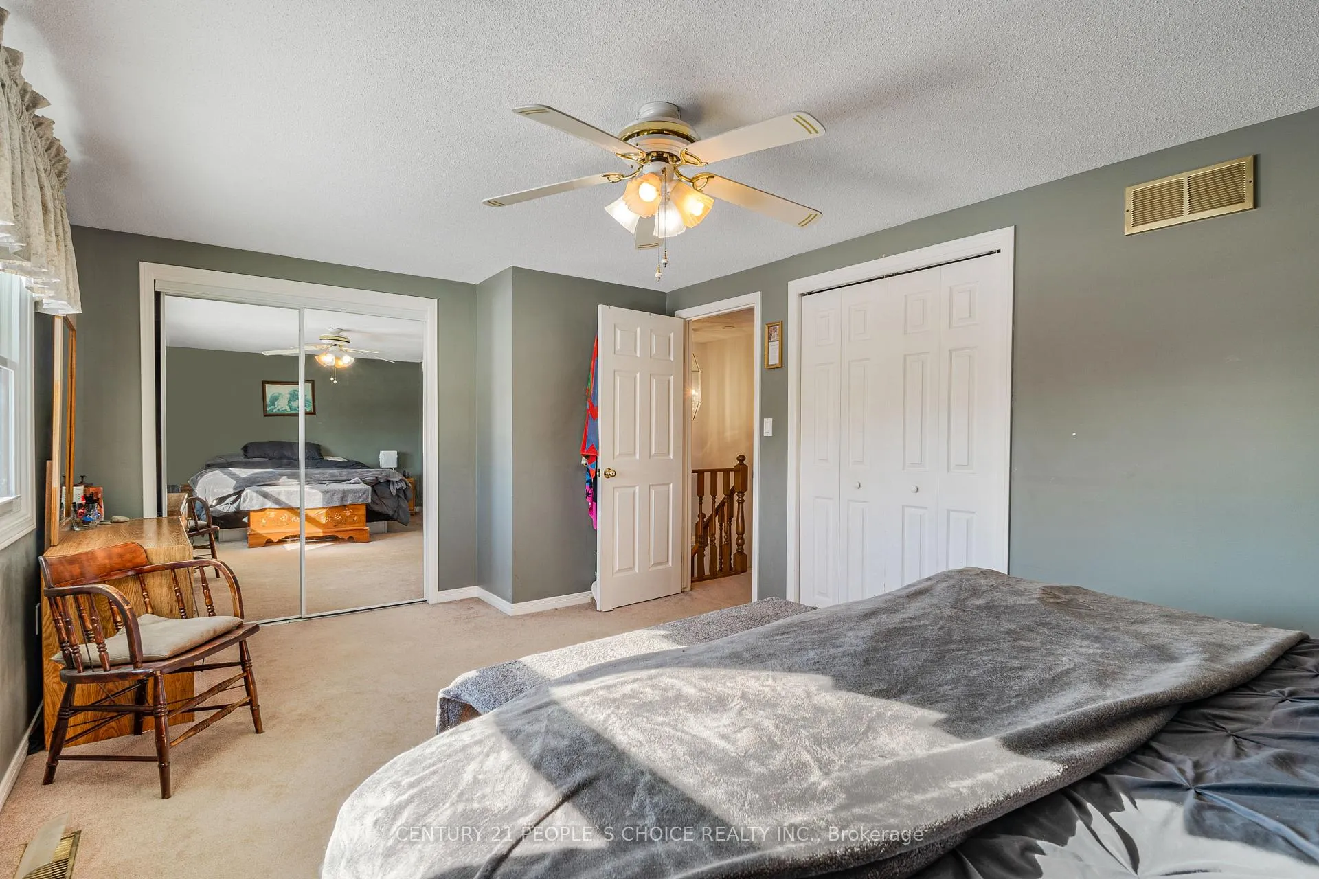 Photo 7 of 38 Culligan Crescent, Thorold, Confederation Heights — HOMEH