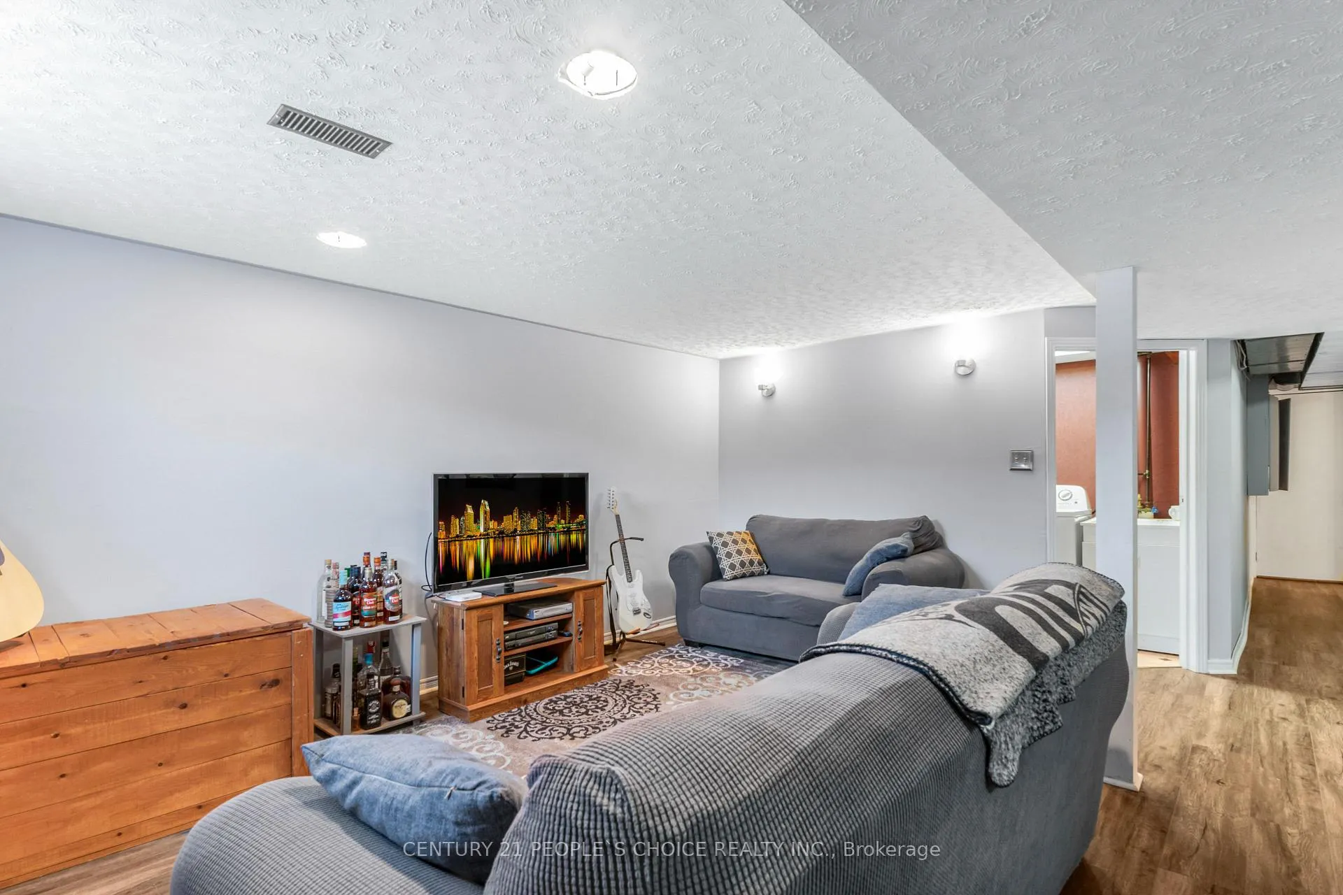 Photo 31 of 38 Culligan Crescent, Thorold, Confederation Heights — HOMEH