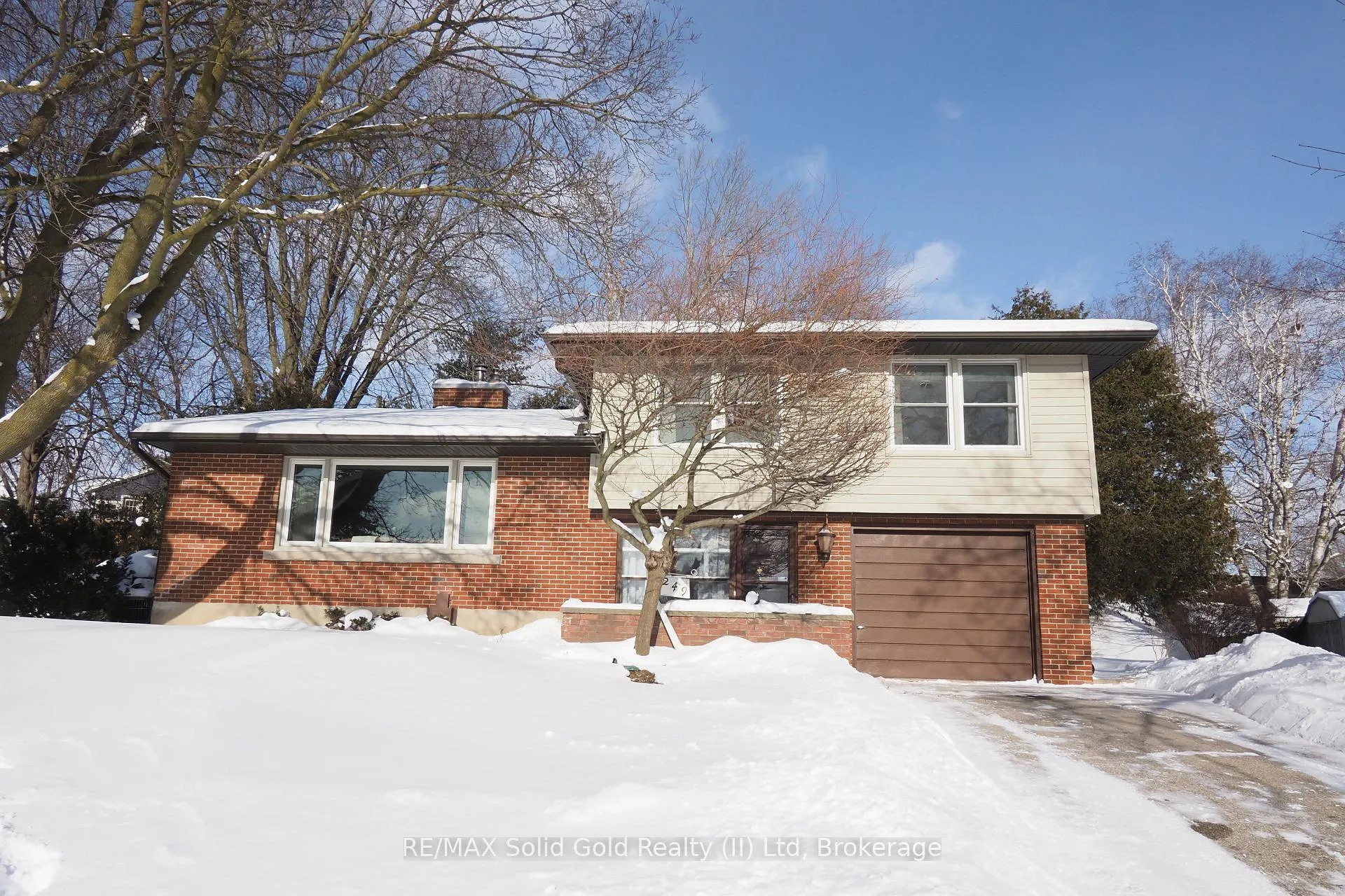 Photo 2 of 249 Murdock Avenue, Waterloo — HOMEH