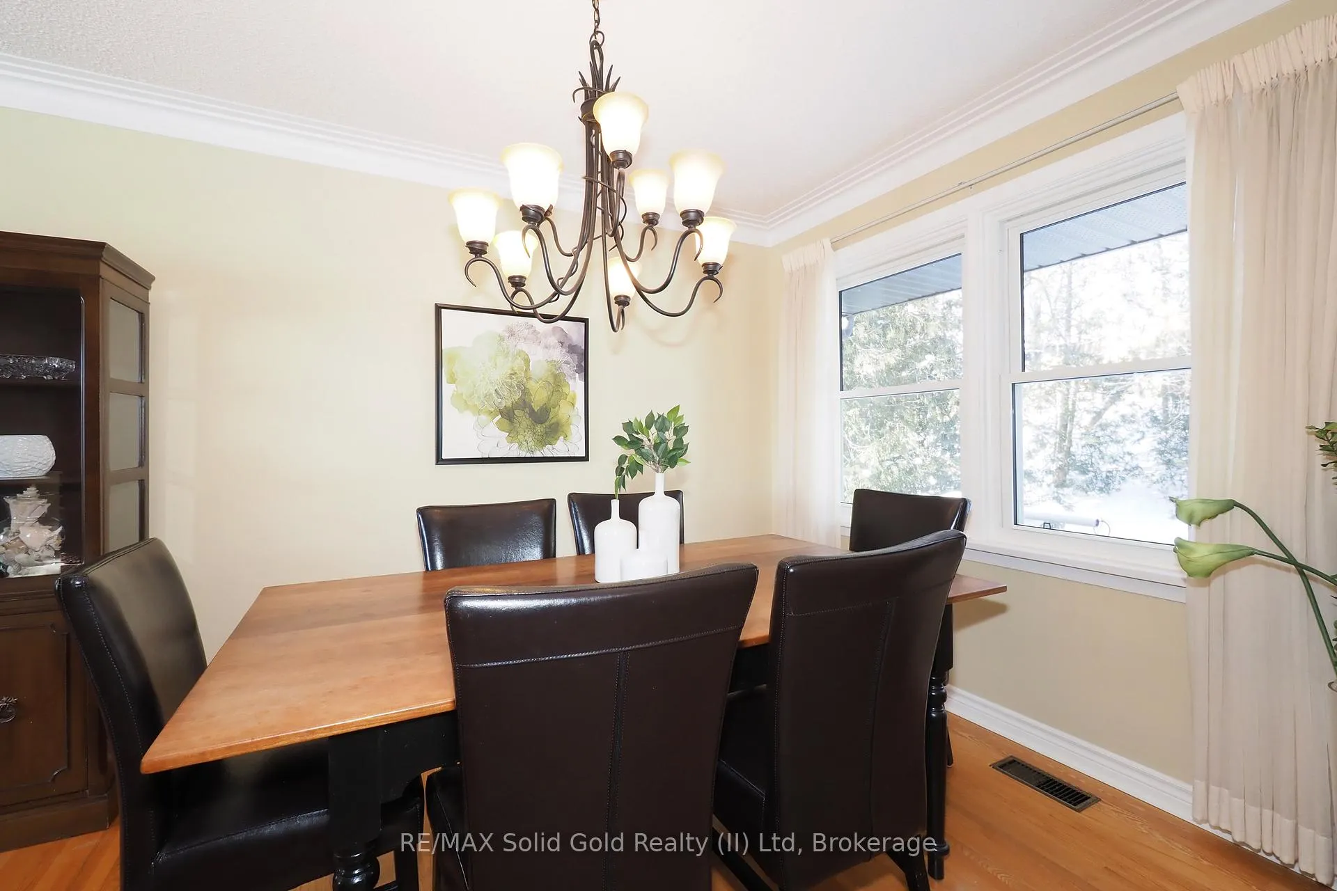 Photo 11 of 249 Murdock Avenue, Waterloo — HOMEH