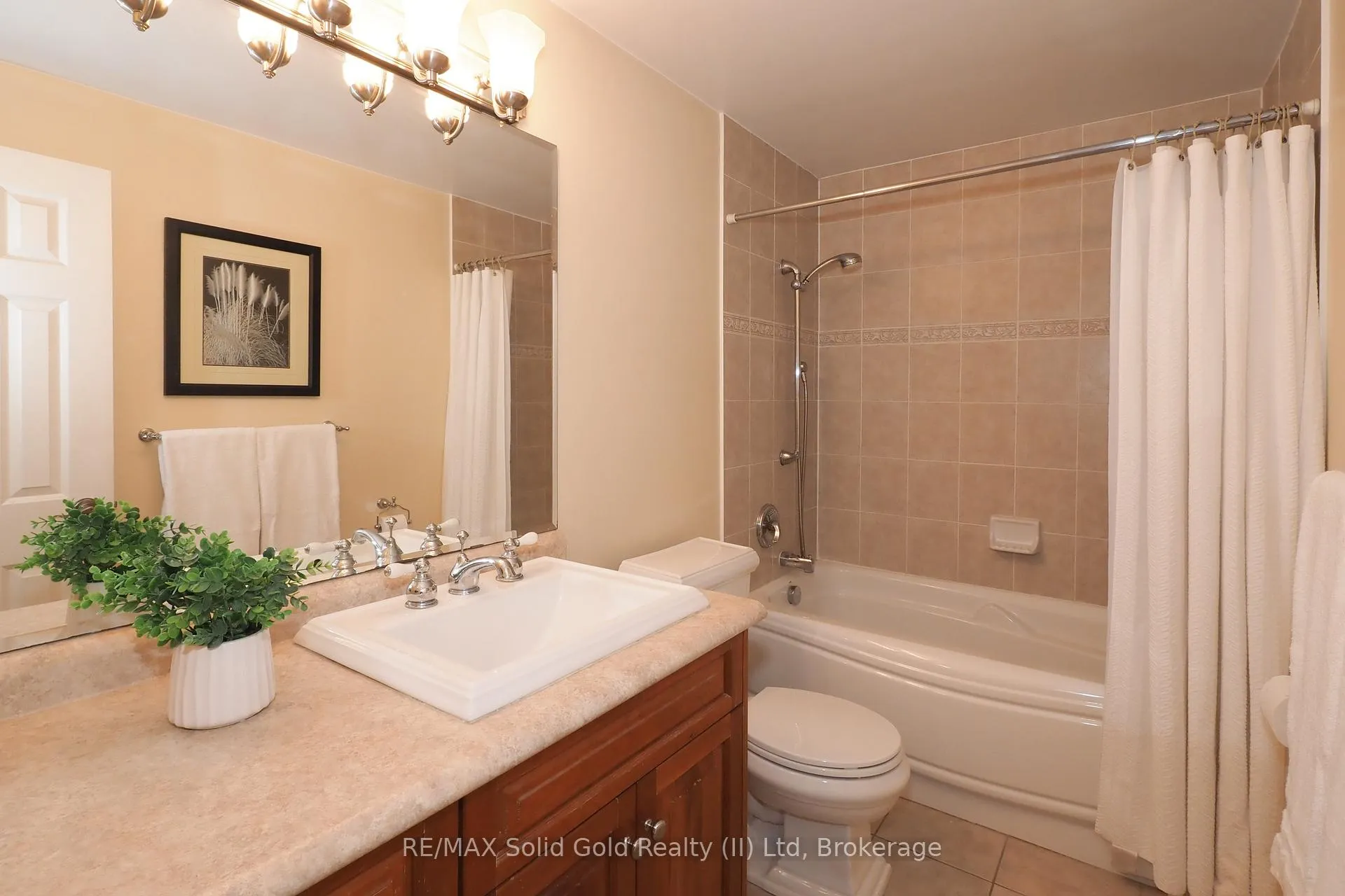 Photo 19 of 249 Murdock Avenue, Waterloo — HOMEH