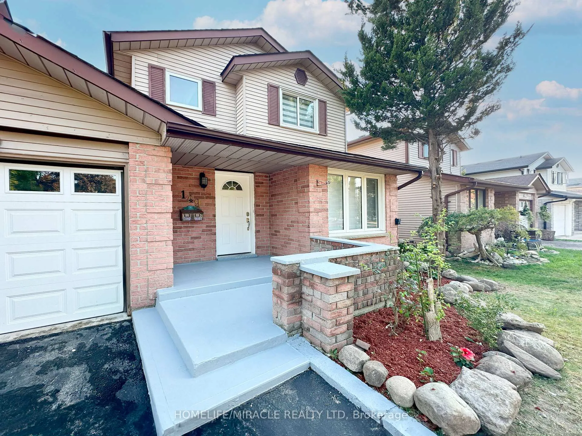 Photo 3 of 149 Foxhunt Road, Waterloo — HOMEH