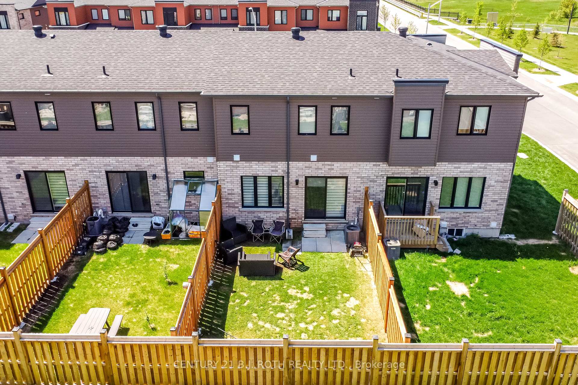 Photo 27 of 20 Haven Lane, Barrie, Painswick South — HOMEH