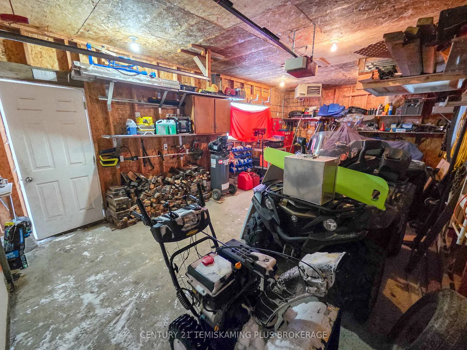 Photo 19 of 53 Tenth Avenue, Englehart — HOMEH