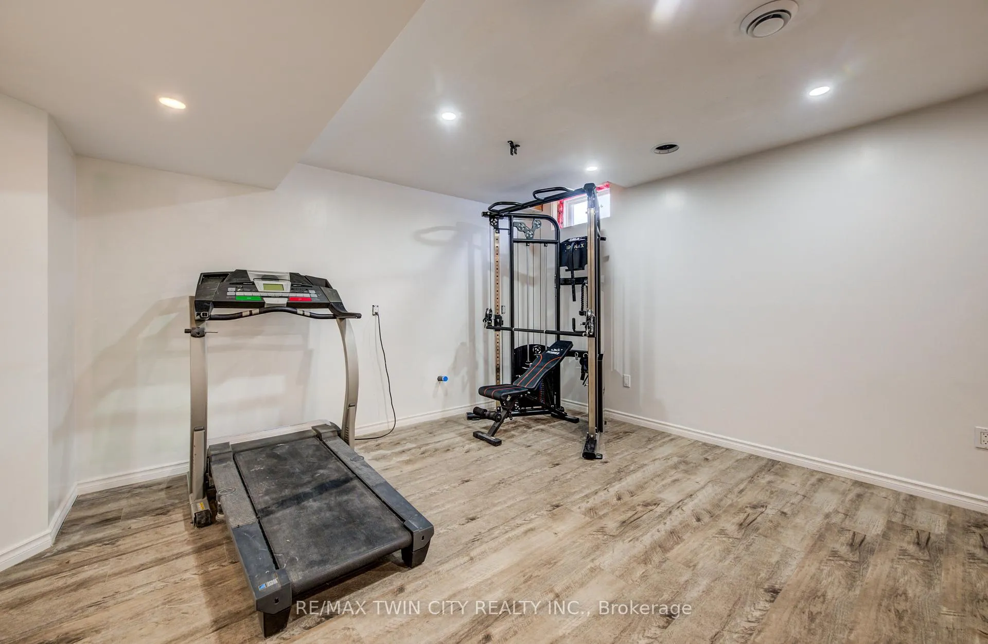 Photo 34 of 51 Shields Street, Woolwich — HOMEH