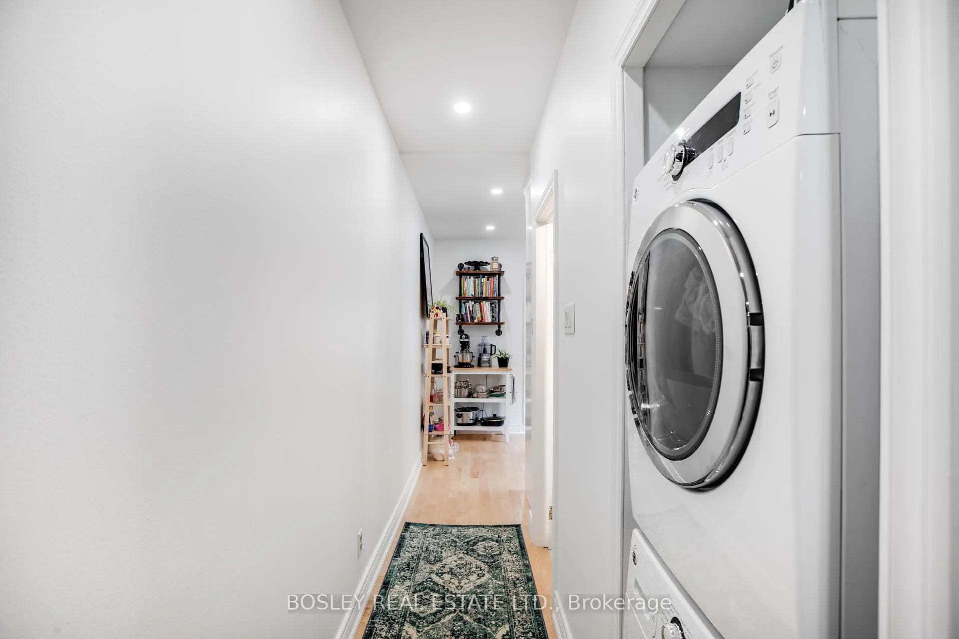 Photo 8 of 1918 Gerrard Street E, Toronto, Woodbine Corridor — HOMEH