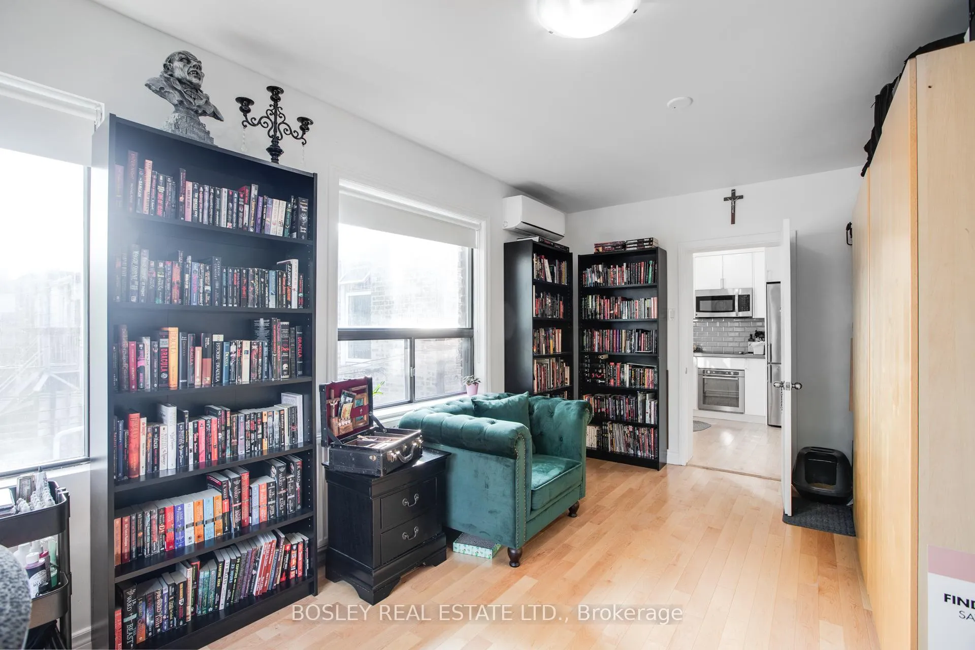 Photo 13 of 1918 Gerrard Street E, Toronto, Woodbine Corridor — HOMEH