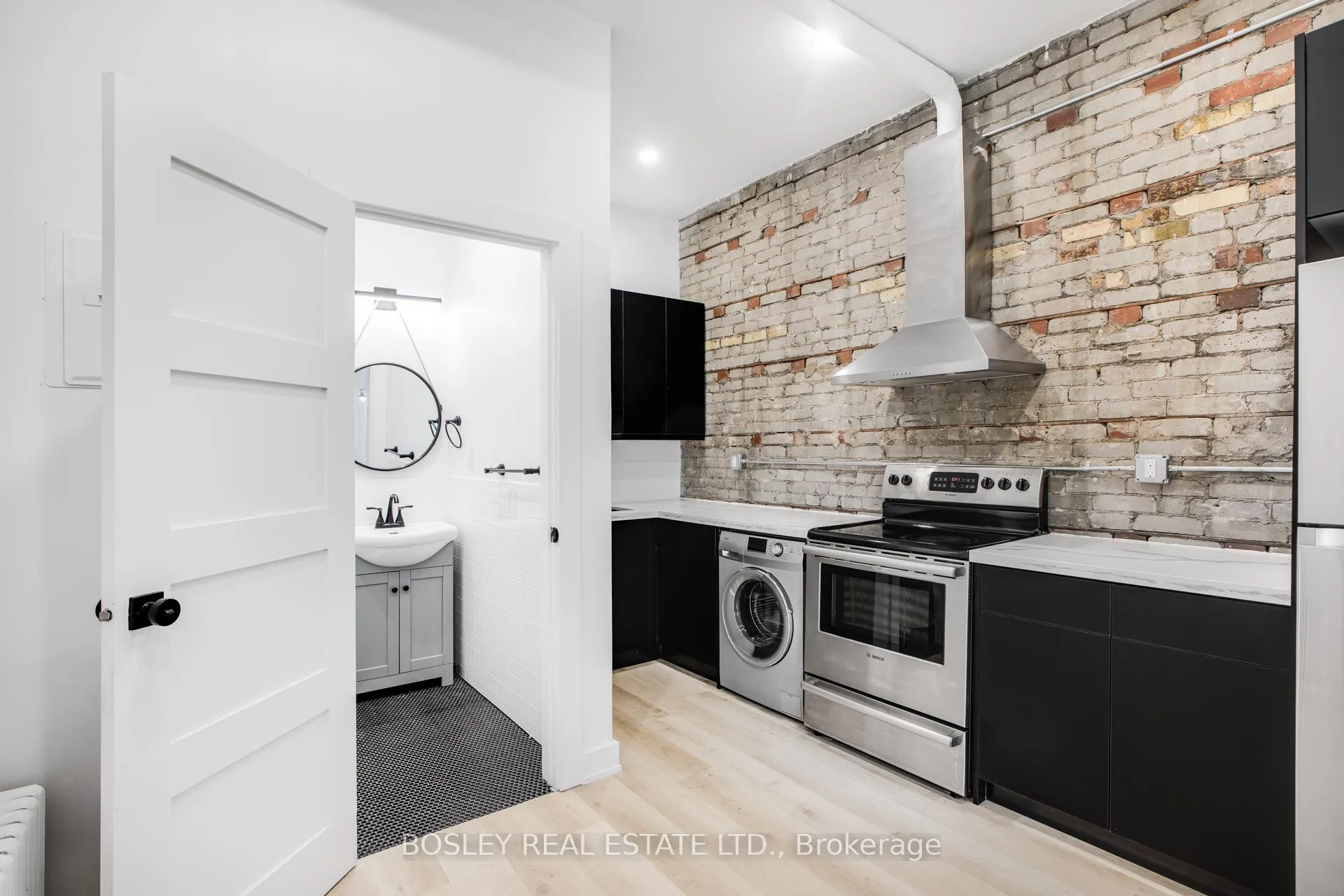 Photo 19 of 1918 Gerrard Street E, Toronto, Woodbine Corridor — HOMEH