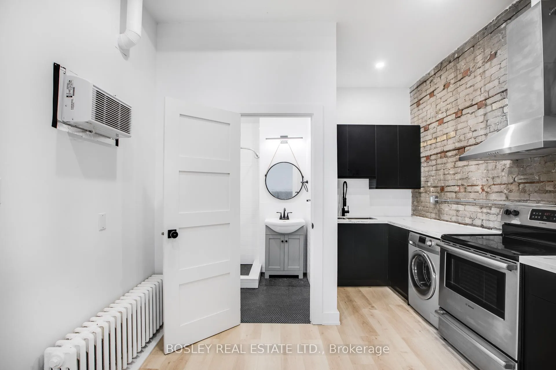 Photo 20 of 1918 Gerrard Street E, Toronto, Woodbine Corridor — HOMEH