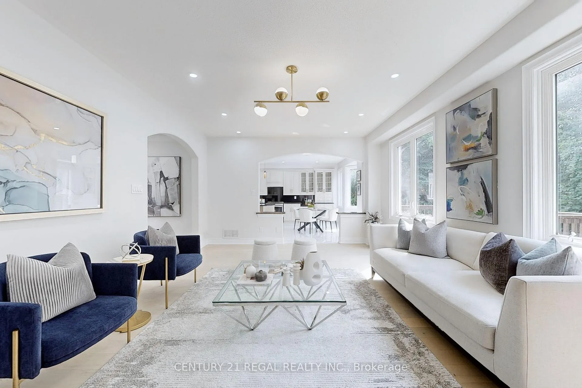 Photo 10 of 14 Fawnbrook Circle, Markham, Markville — HOMEH