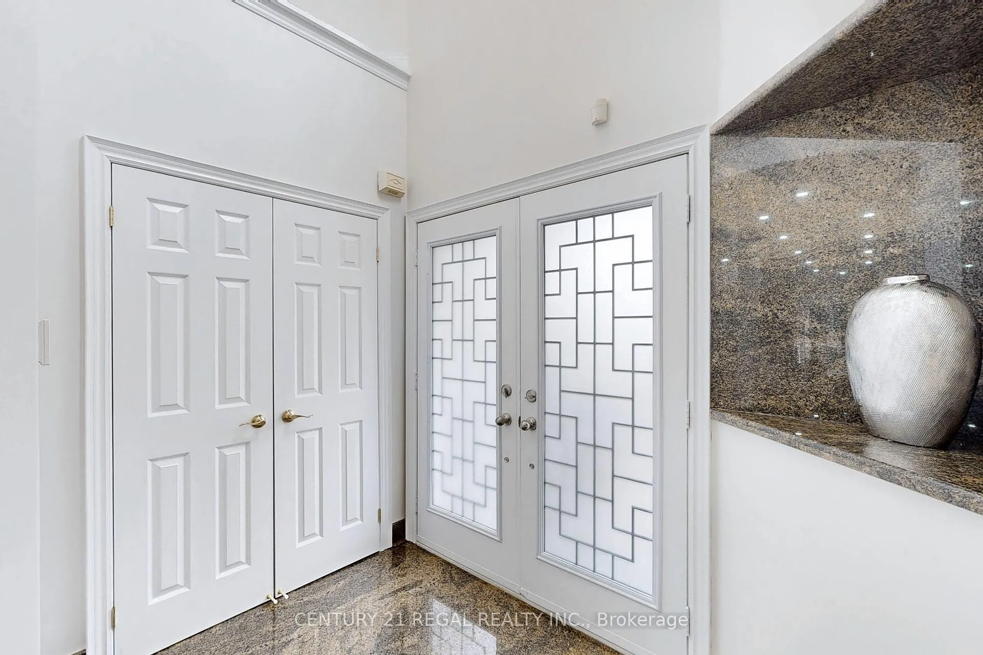 Photo 18 of 14 Fawnbrook Circle, Markham, Markville — HOMEH