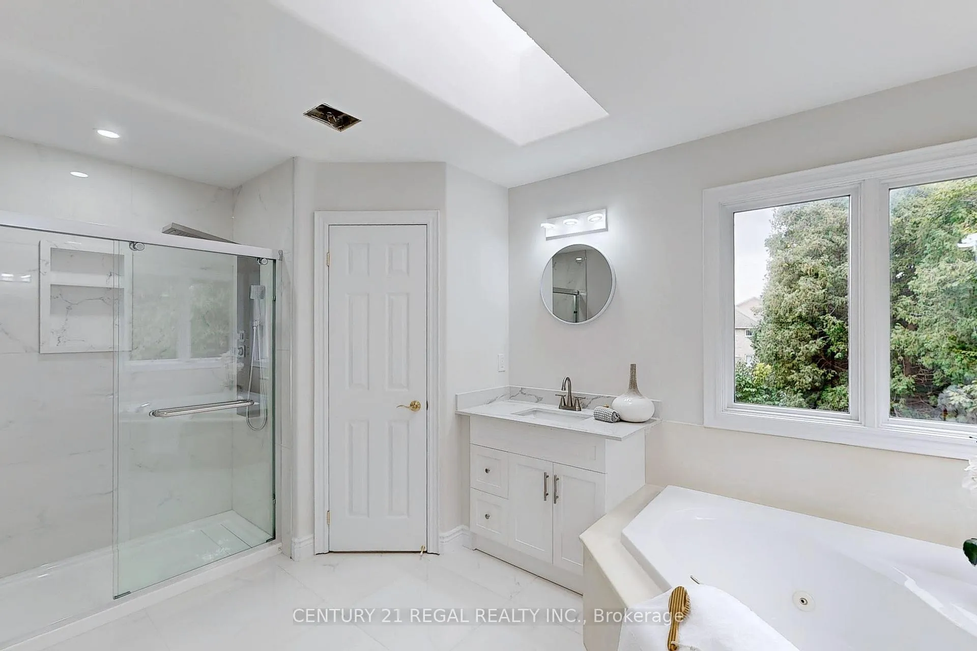 Photo 26 of 14 Fawnbrook Circle, Markham, Markville — HOMEH