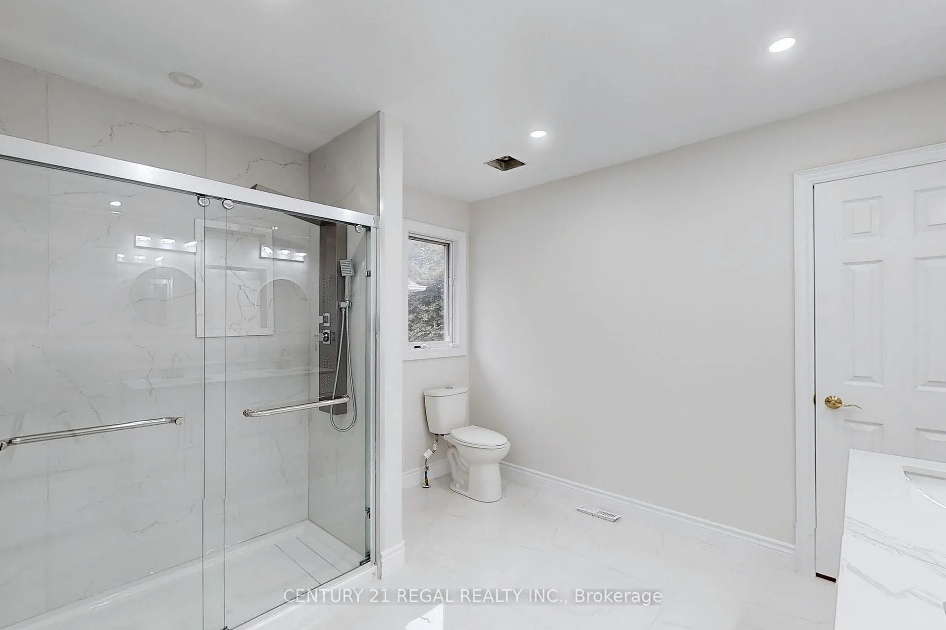 Photo 28 of 14 Fawnbrook Circle, Markham, Markville — HOMEH