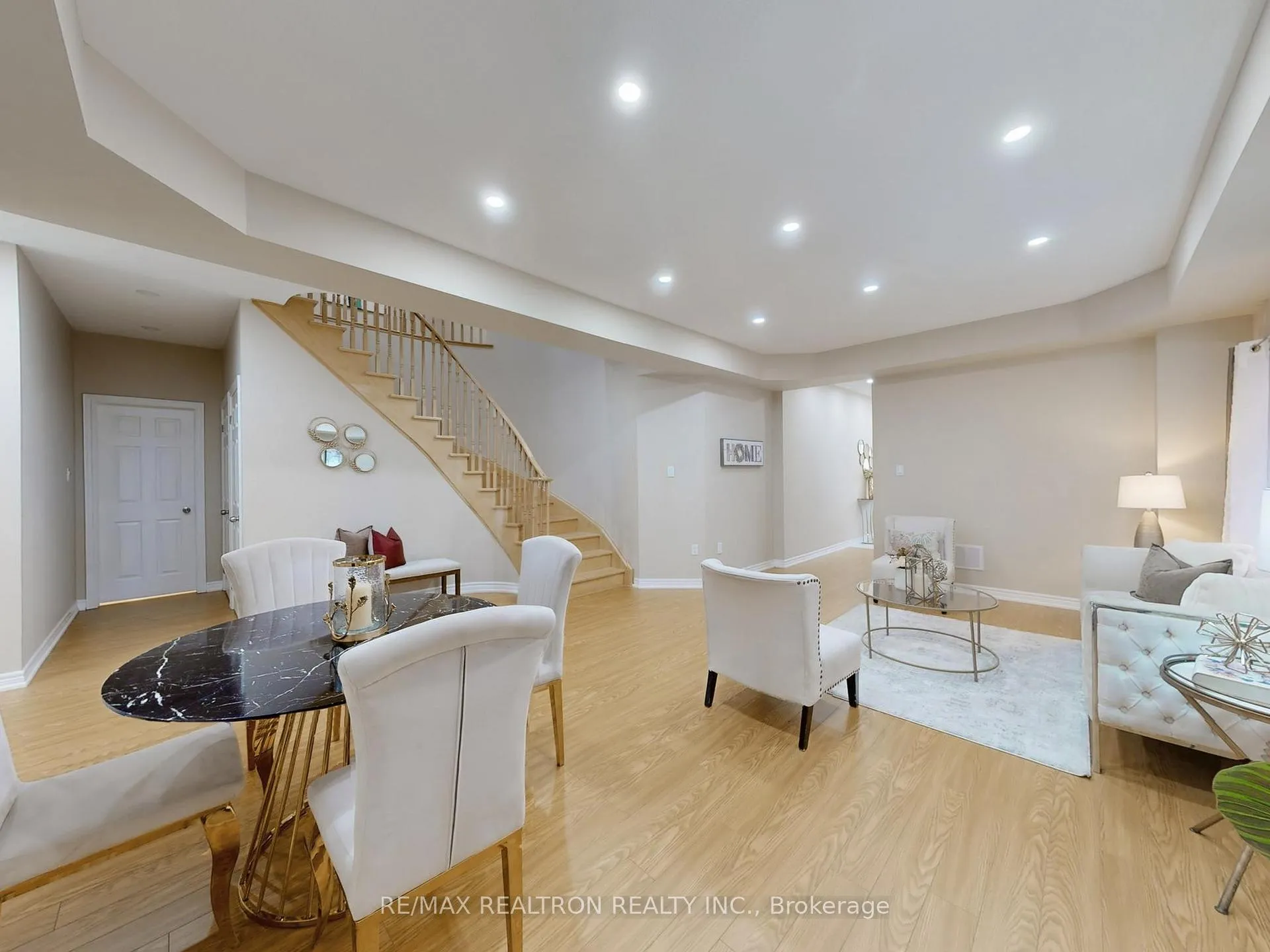 Photo 7 of 1801 Douglas Langtree Drive, Oshawa, Taunton — HOMEH