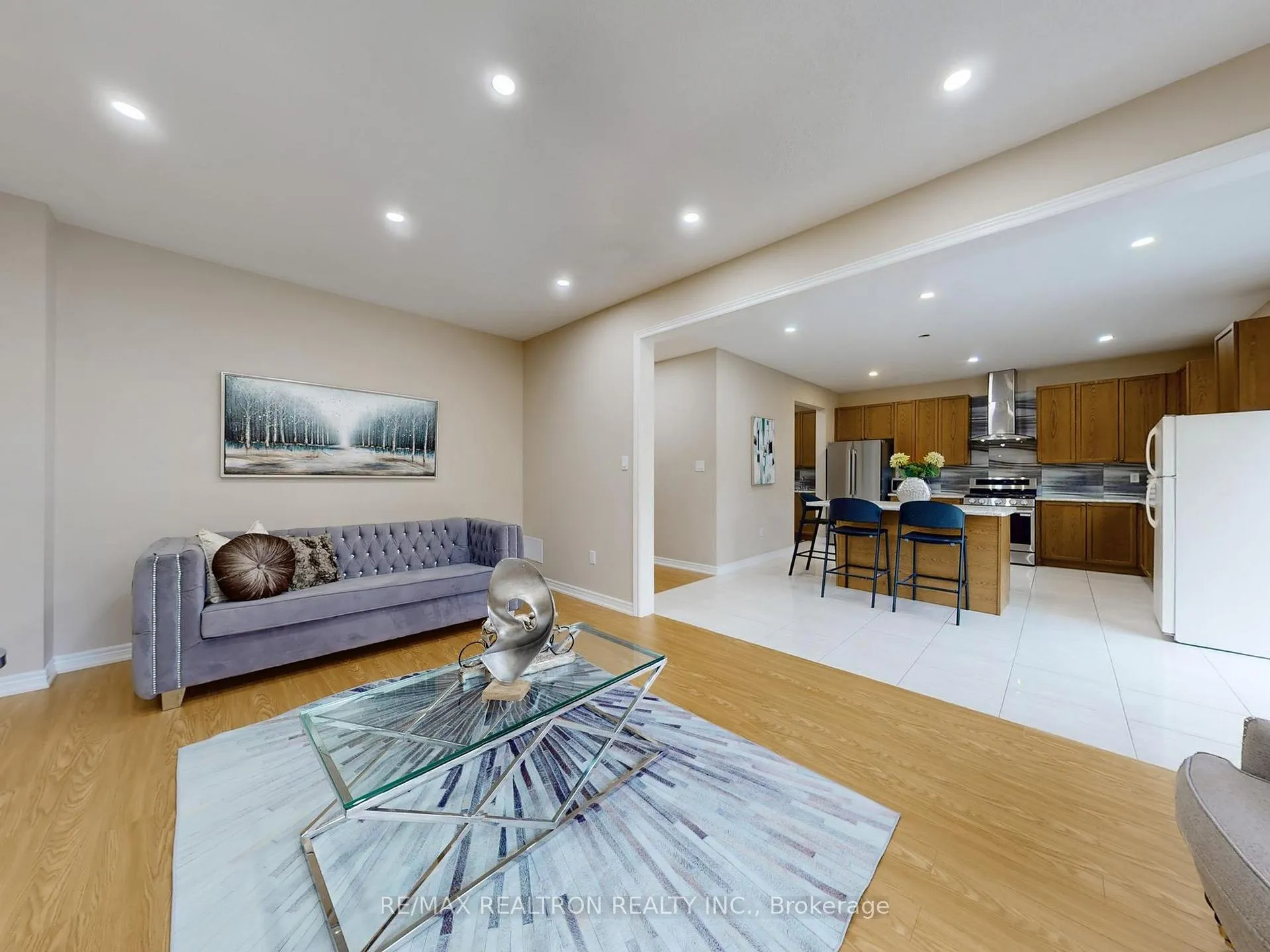 Photo 12 of 1801 Douglas Langtree Drive, Oshawa, Taunton — HOMEH