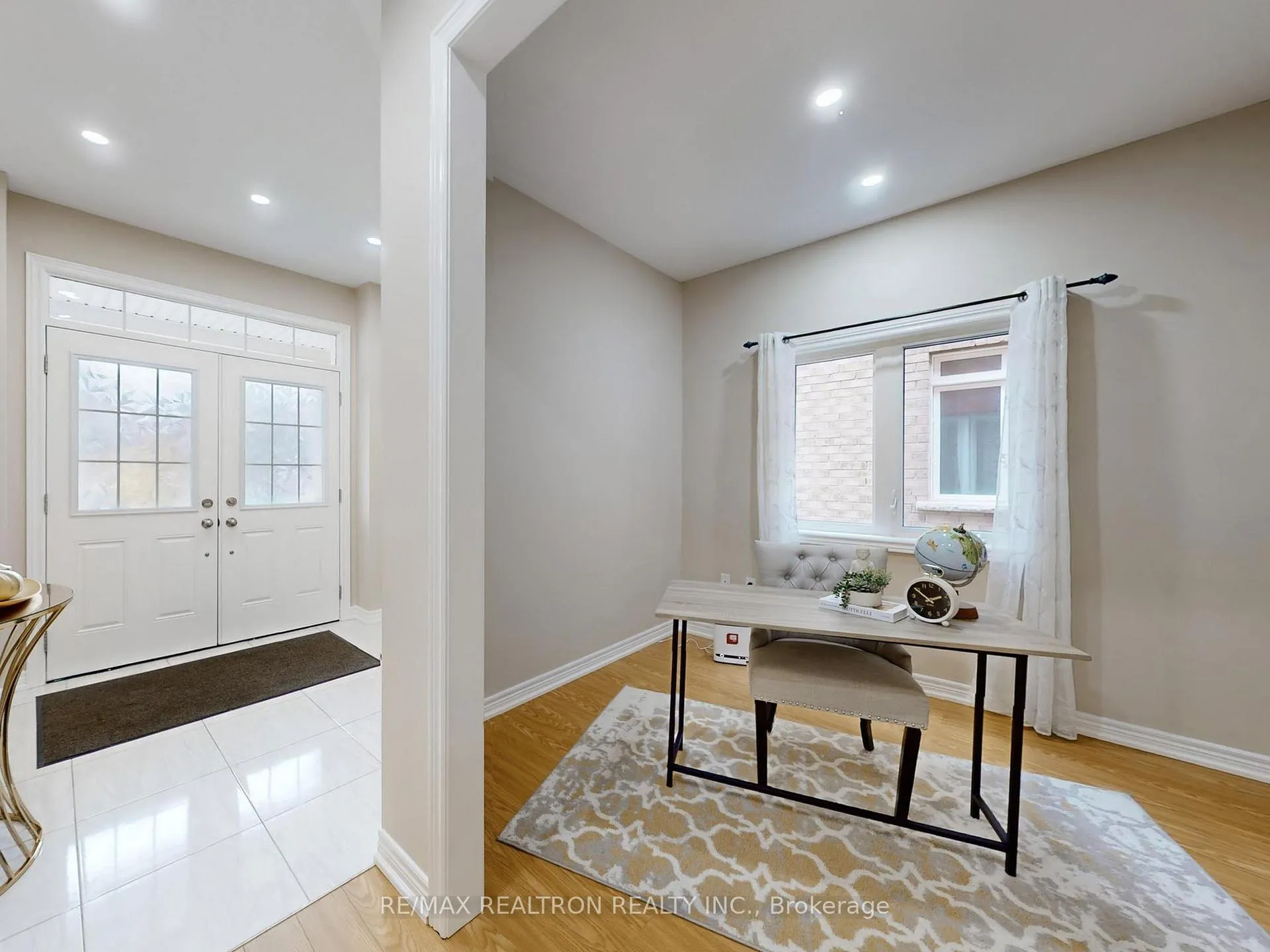 Photo 17 of 1801 Douglas Langtree Drive, Oshawa, Taunton — HOMEH